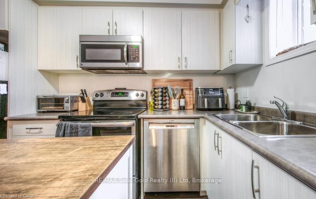 Photo 18 of Unit D, 388 Old Huron Road, Kitchener — HOMEH