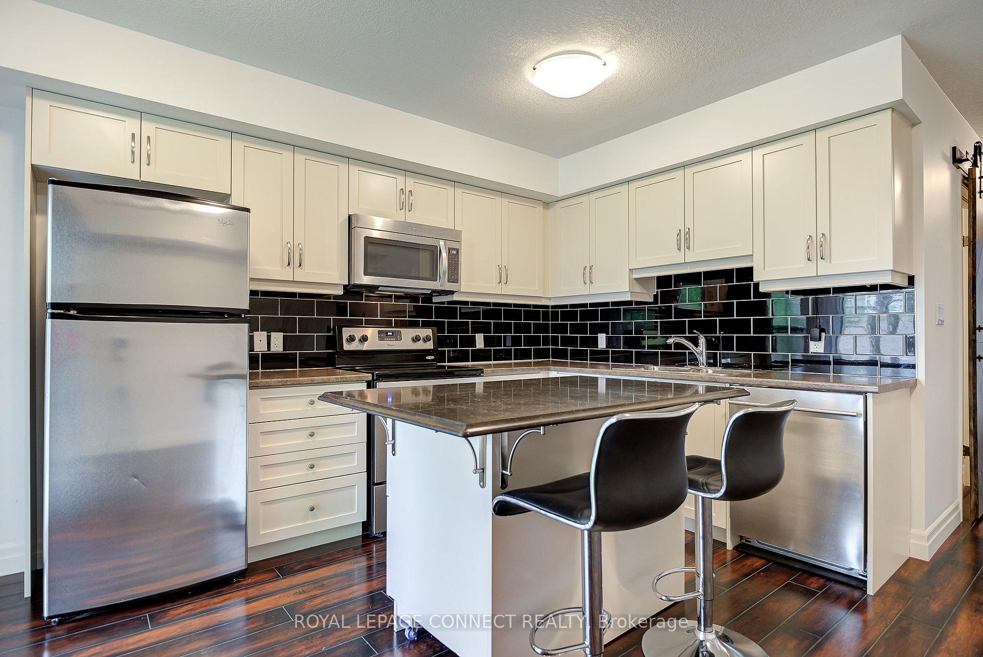 Photo 10 of Unit 5B, 1180 Countrystone Drive, Kitchener, Highland West — HOMEH
