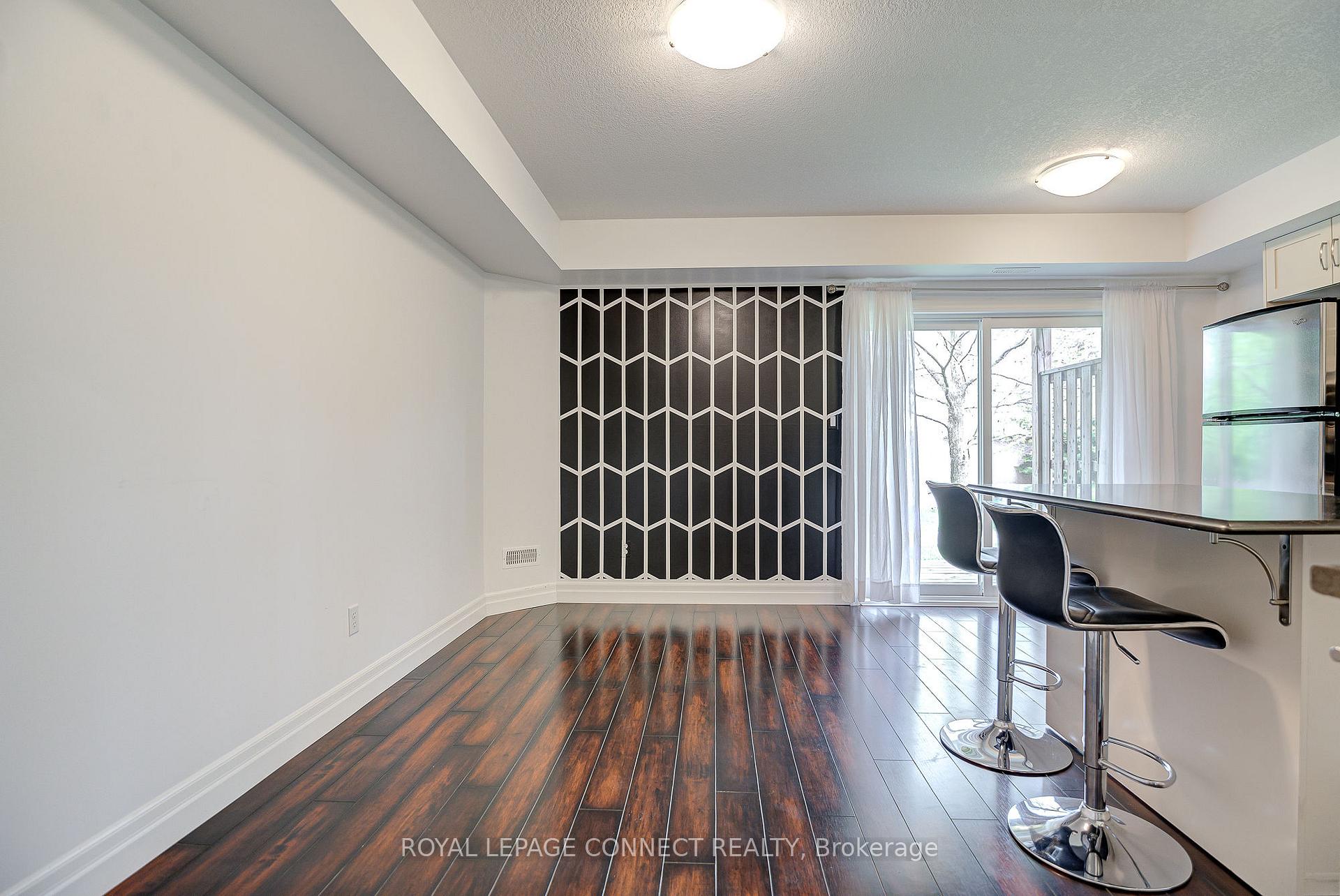 Photo 3 of Unit 5B, 1180 Countrystone Drive, Kitchener, Highland West — HOMEH