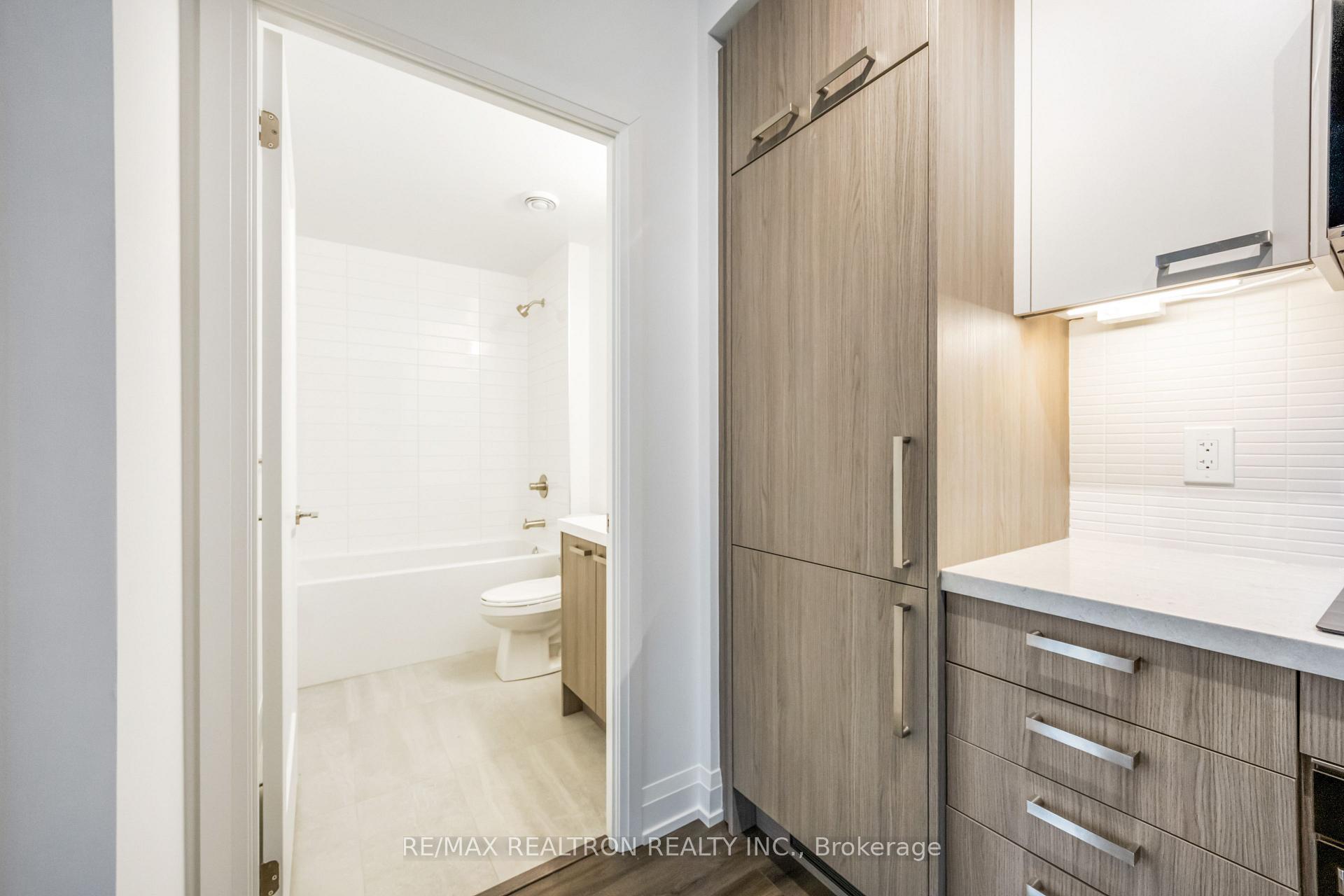 Photo 13 of Unit 1511, 20 Soudan Avenue, Toronto, Mount Pleasant West — HOMEH
