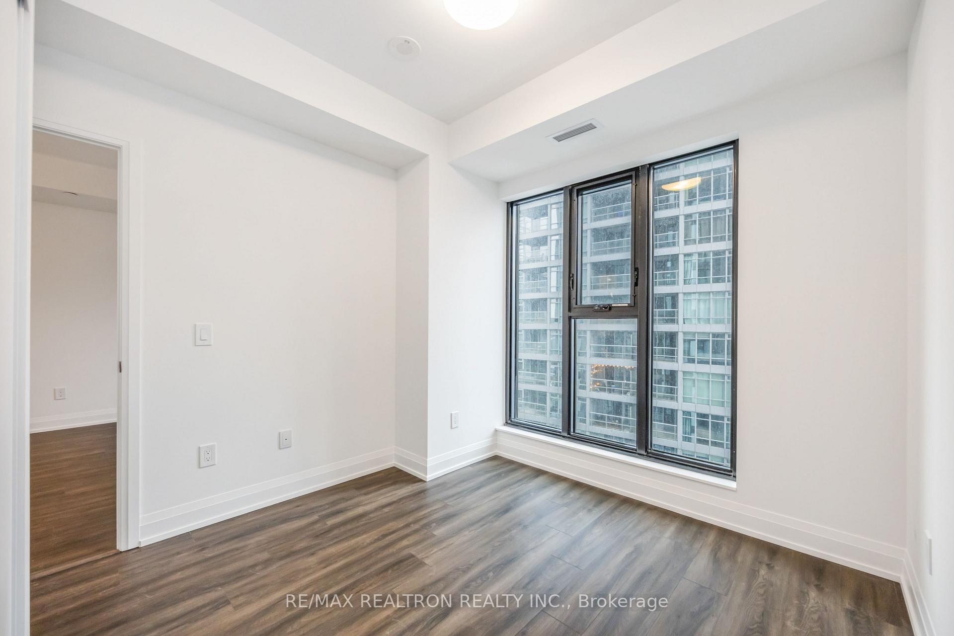 Photo 5 of Unit 1511, 20 Soudan Avenue, Toronto, Mount Pleasant West — HOMEH