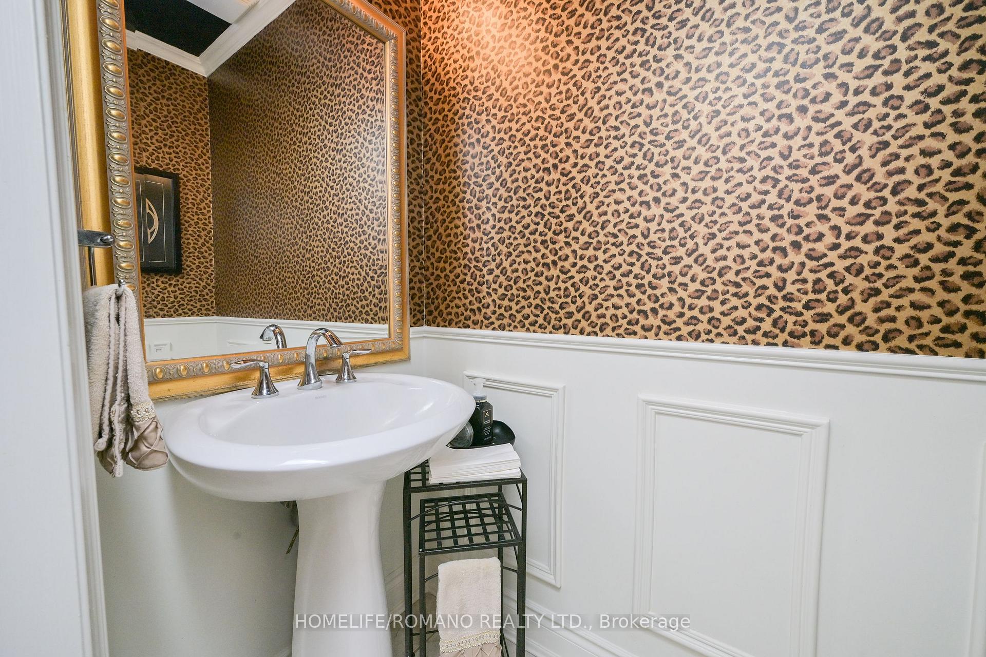Photo 15 of Unit 13, 72 Tuscany Grande, New Tecumseth, Rural New Tecumseth — HOMEH