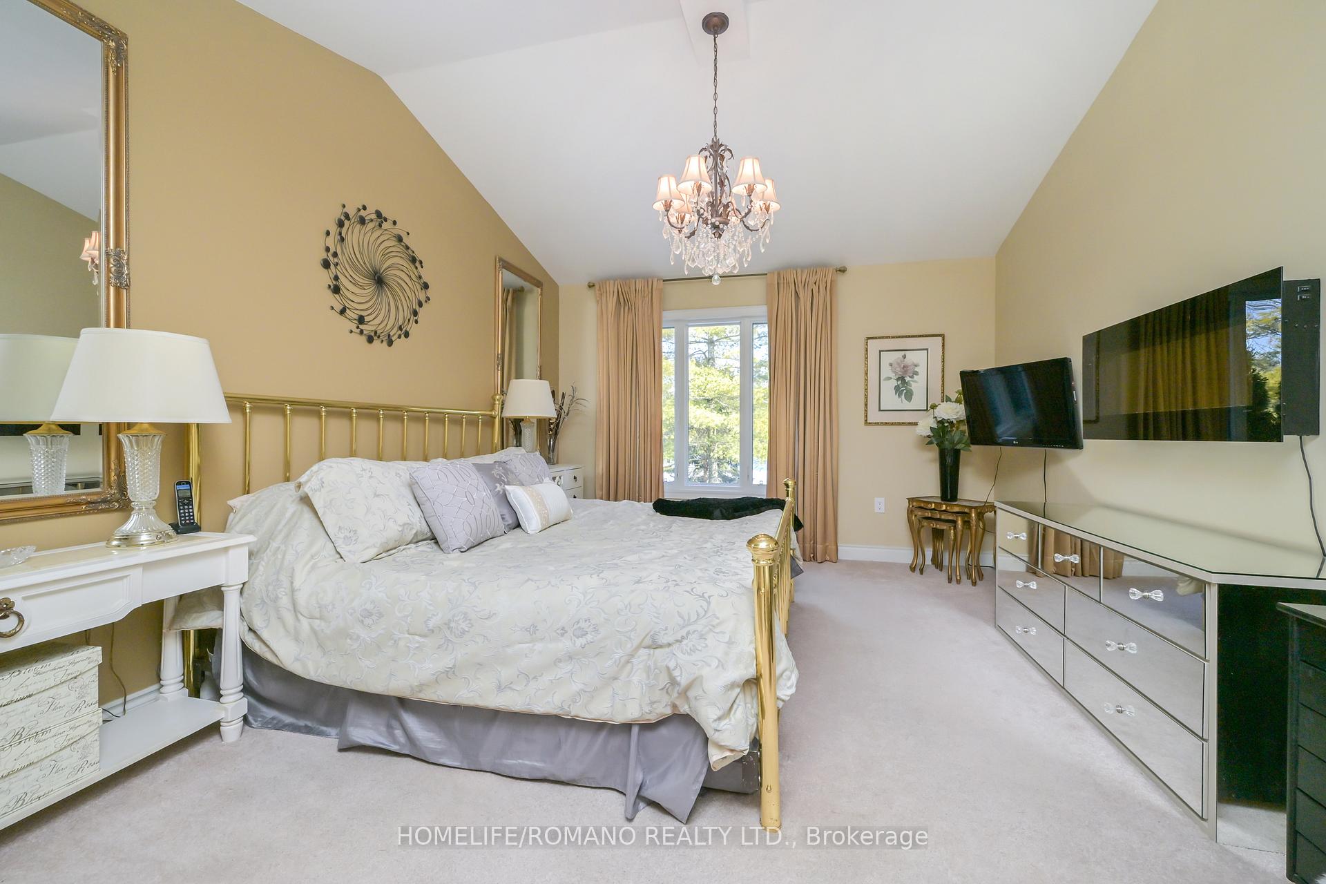 Photo 24 of Unit 13, 72 Tuscany Grande, New Tecumseth, Rural New Tecumseth — HOMEH