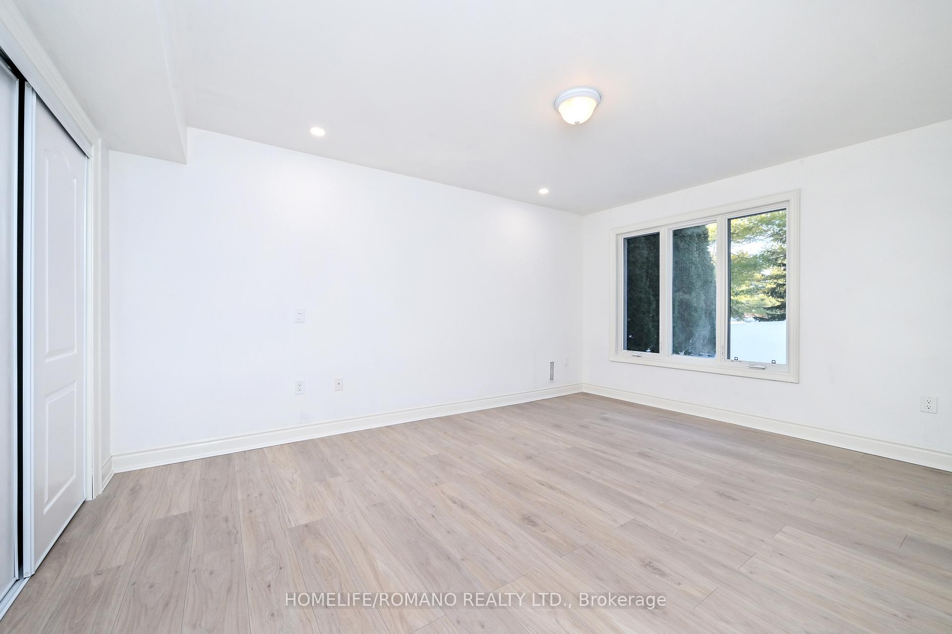 Photo 26 of Unit 13, 72 Tuscany Grande, New Tecumseth, Rural New Tecumseth — HOMEH