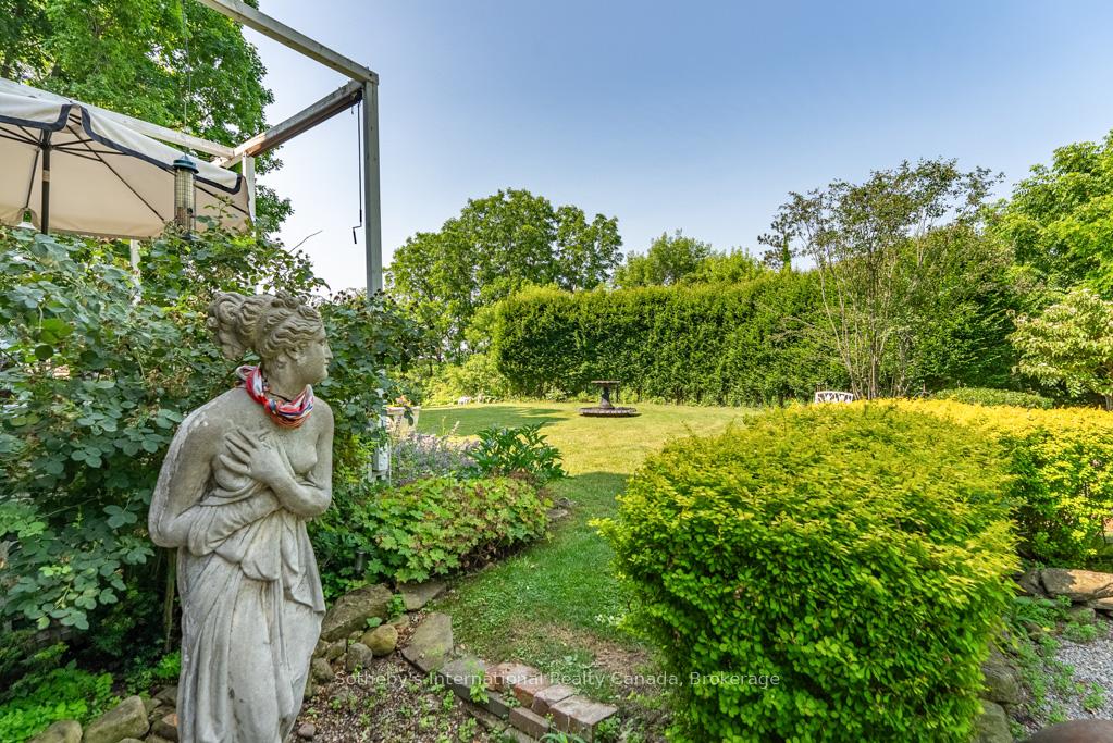 Photo 46 of 22 Hauser Place, Hamilton, Greensville — HOMEH