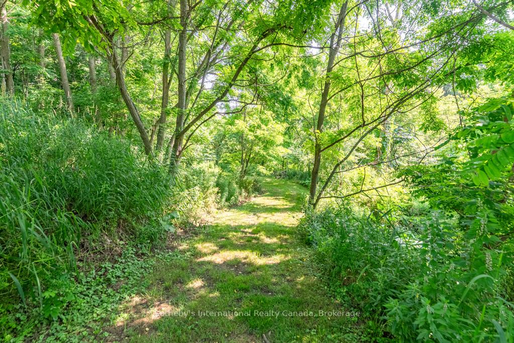 Photo 29 of 22 Hauser Place, Hamilton, Greensville — HOMEH