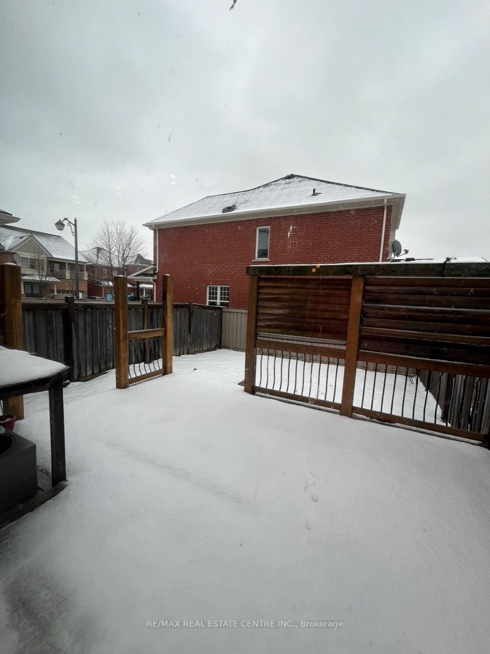 Photo 15 of 541 Vaughan Court, Milton, Scott — HOMEH