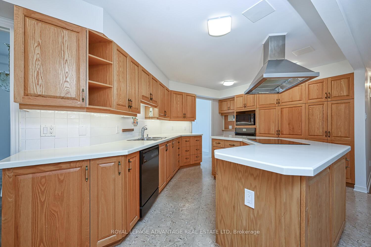 Photo 7 of Unit 401, 10 Armstrong Drive, Smiths Falls — HOMEH