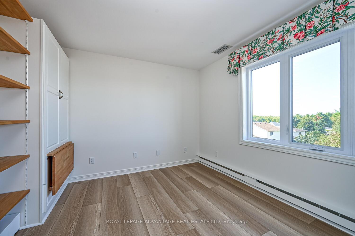 Photo 20 of Unit 401, 10 Armstrong Drive, Smiths Falls — HOMEH