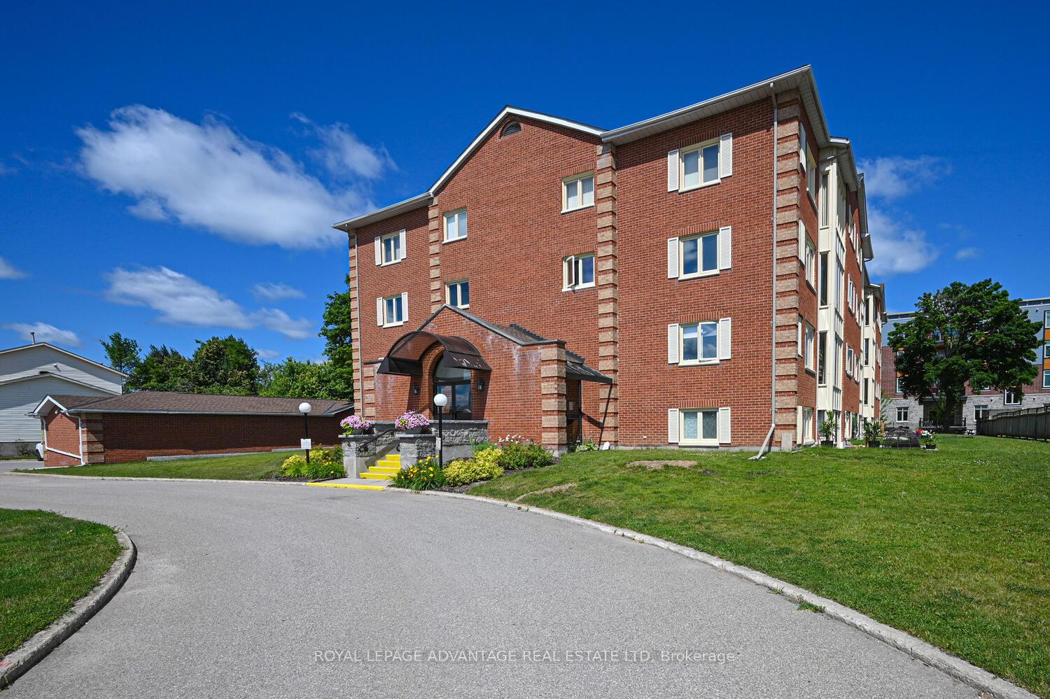 Photo 1 of Unit 401, 10 Armstrong Drive, Smiths Falls — HOMEH