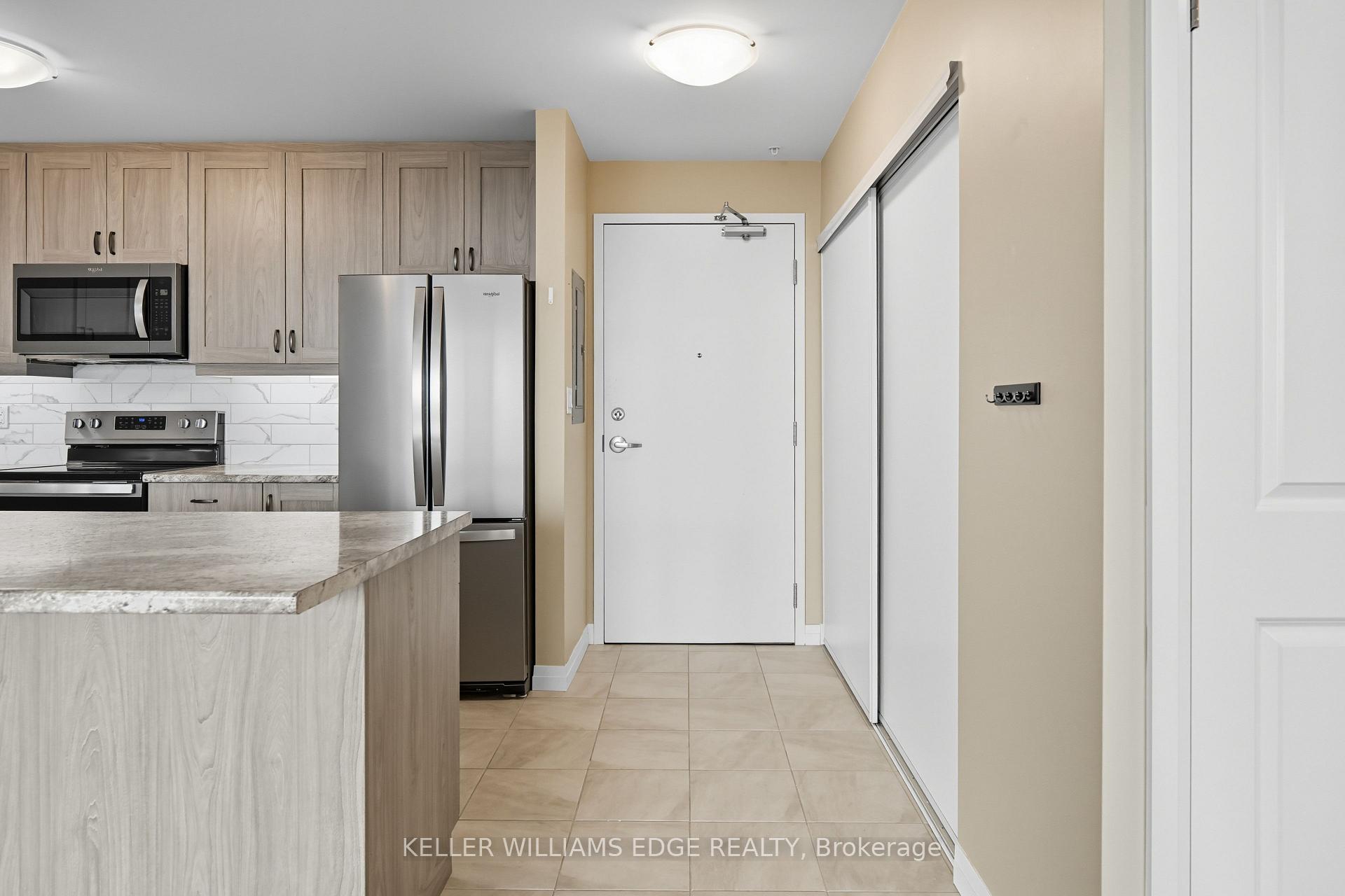 Photo 3 of Unit 510, 5 Hamilton Street N, Hamilton, Waterdown — HOMEH