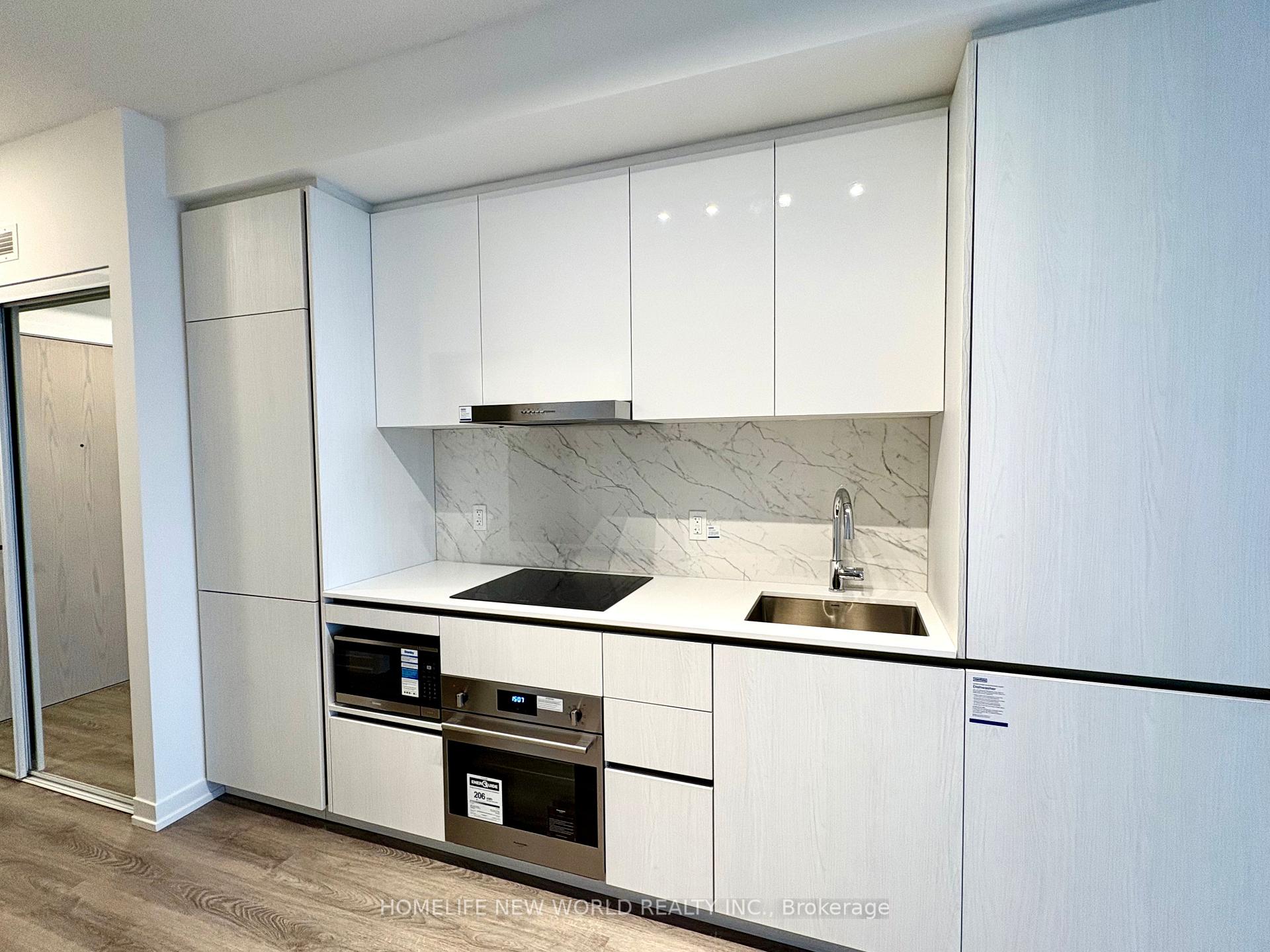 Photo 10 of Unit 711, 8 Interchange Way, Vaughan, Vaughan Corporate Centre — HOMEH