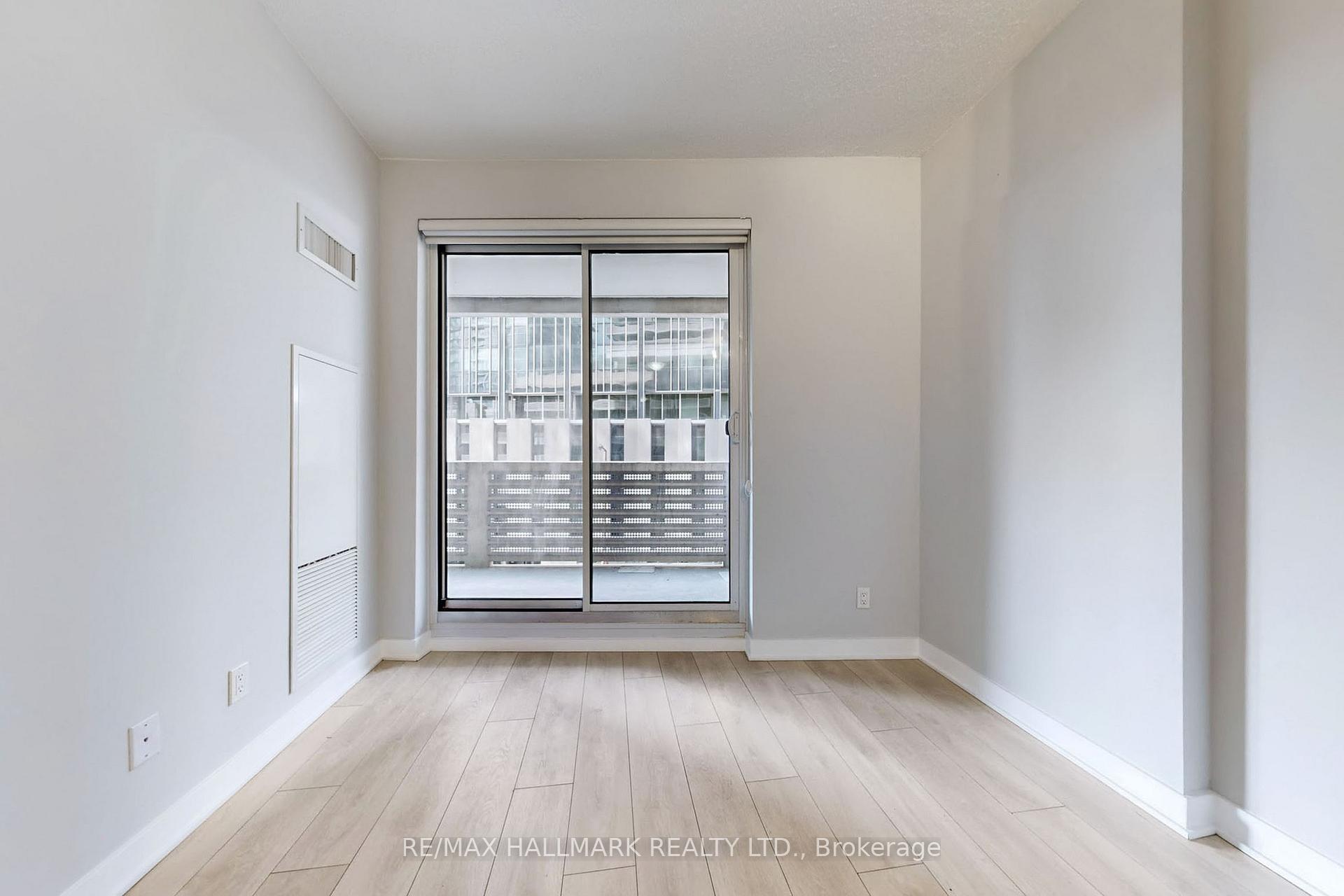 Photo 16 of Unit 313, 2221 Yonge Street, Toronto, Mount Pleasant West — HOMEH