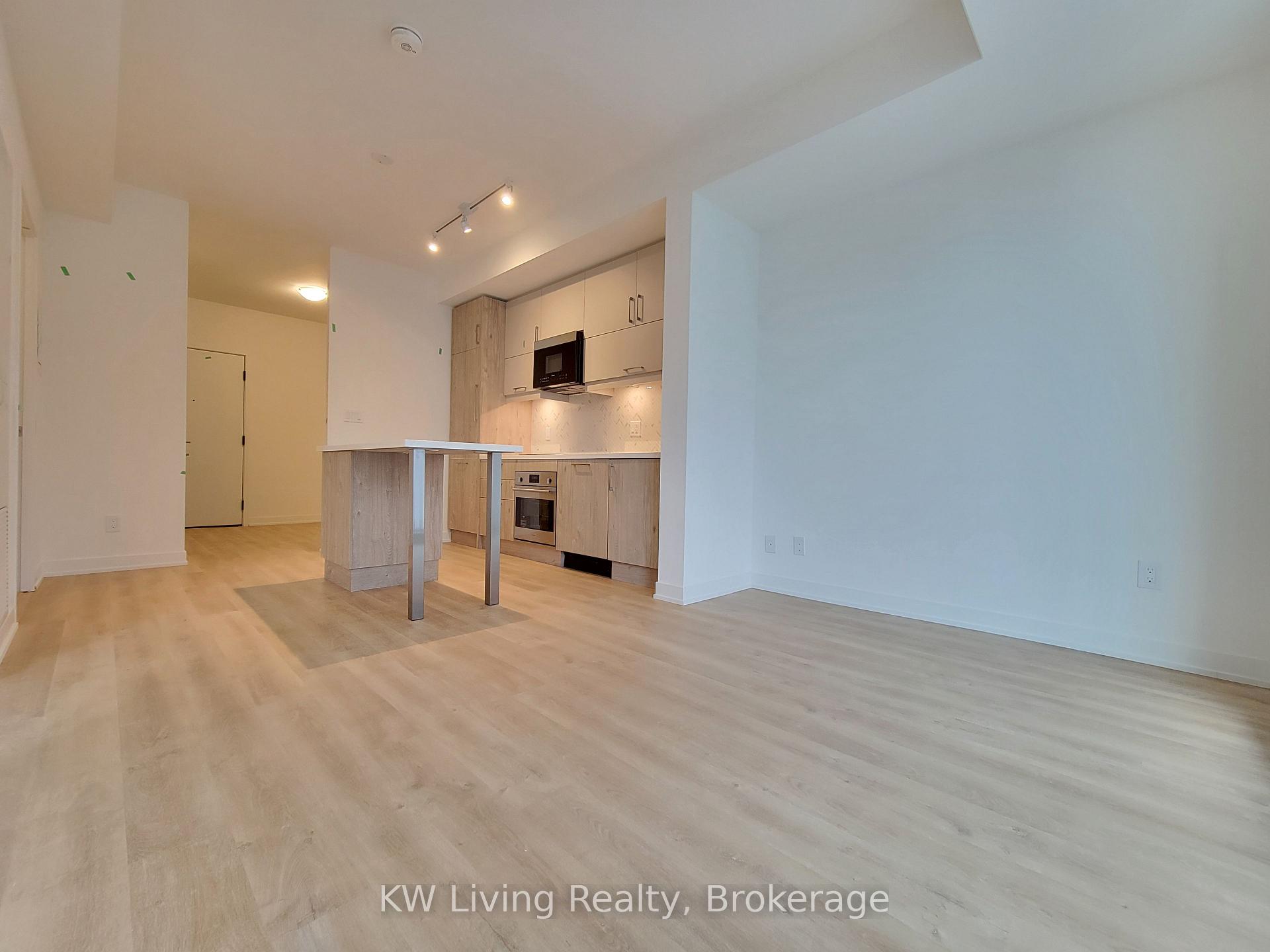 Photo 2 of Unit 902, 292 Verdale Crossing, Markham, Unionville — HOMEH