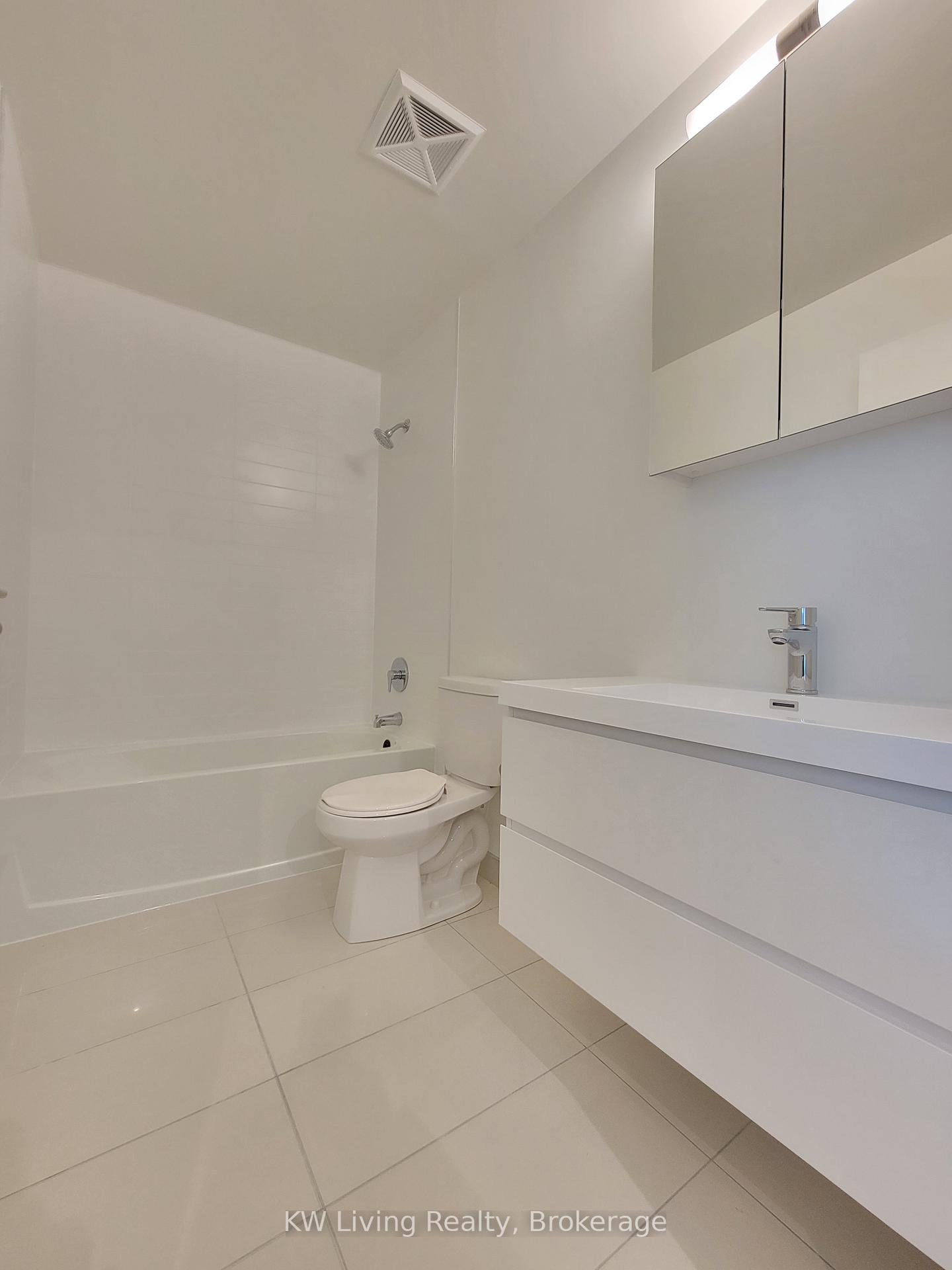 Photo 9 of Unit 902, 292 Verdale Crossing, Markham, Unionville — HOMEH