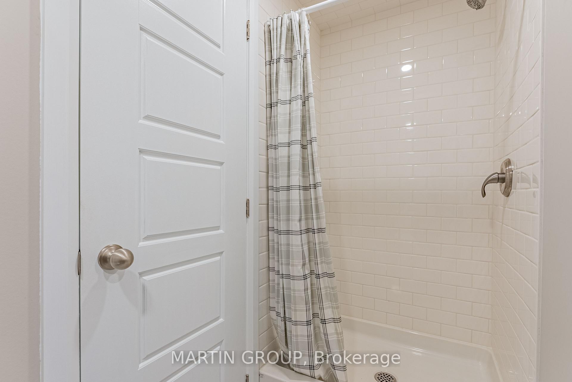 Photo 7 of Unit 1, 38 Black Walnut Drive, Kitchener — HOMEH