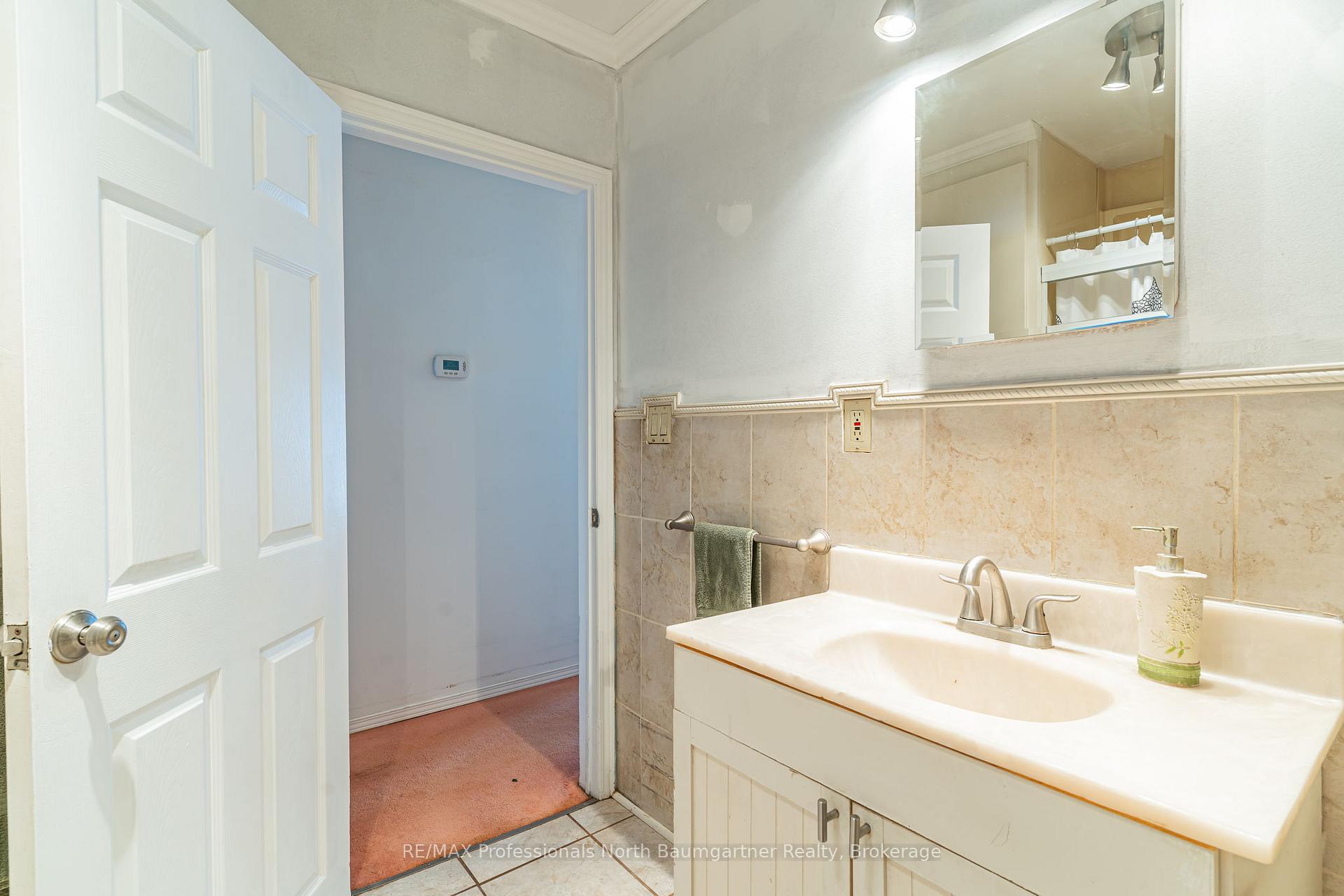Photo 4 of 1015 Blackberry Lane, Minden Hills, Minden — HOMEH