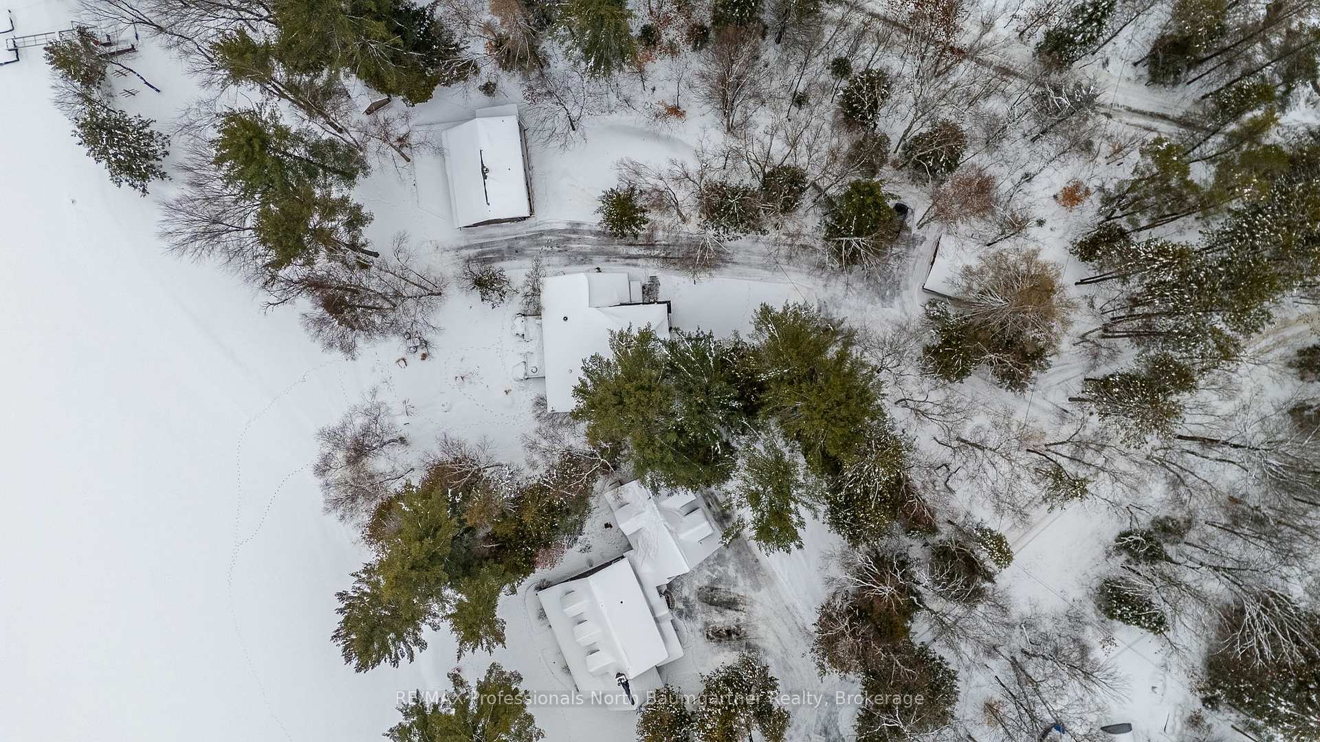 Photo 32 of 1015 Blackberry Lane, Minden Hills, Minden — HOMEH