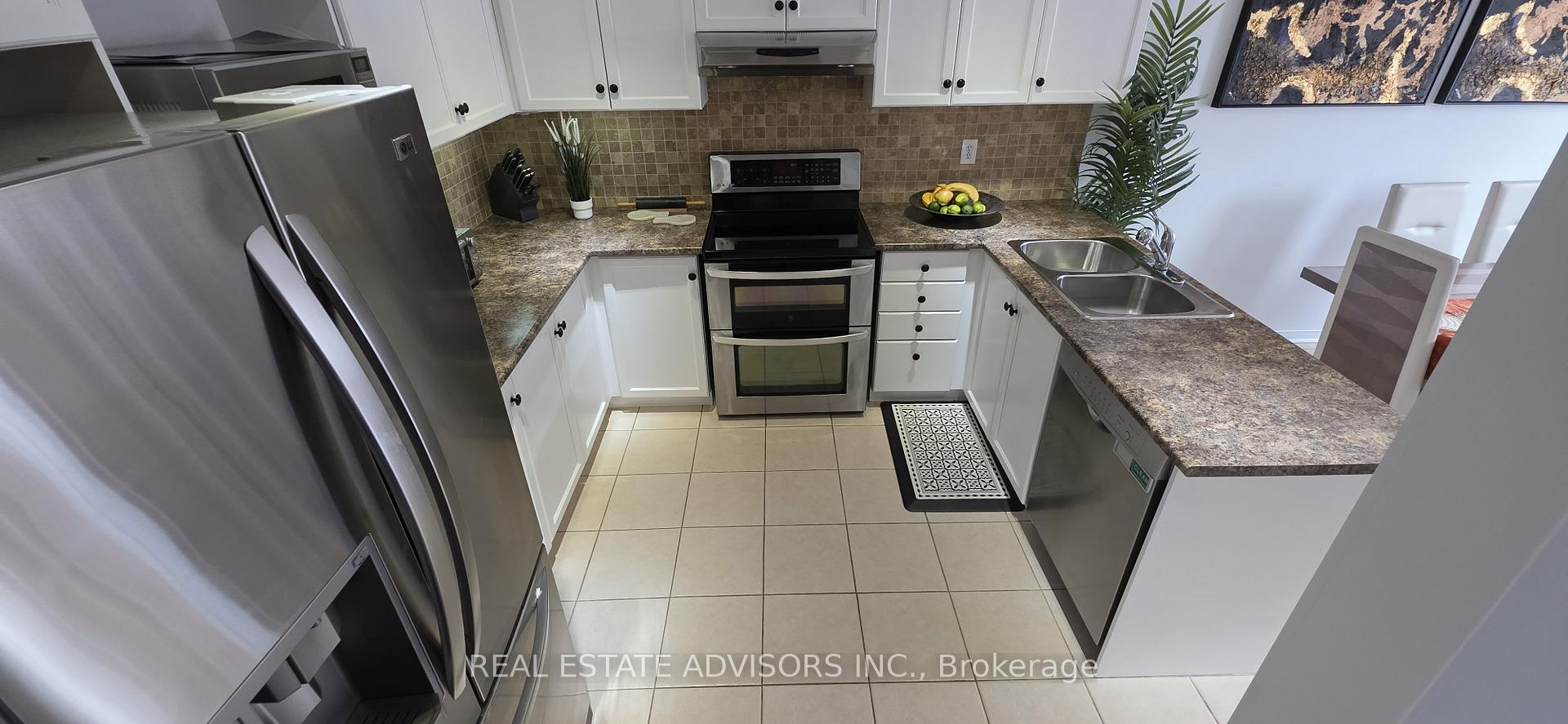 Photo 16 of Unit 39, 165 Fieldstone Drive, Vaughan, East Woodbridge — HOMEH