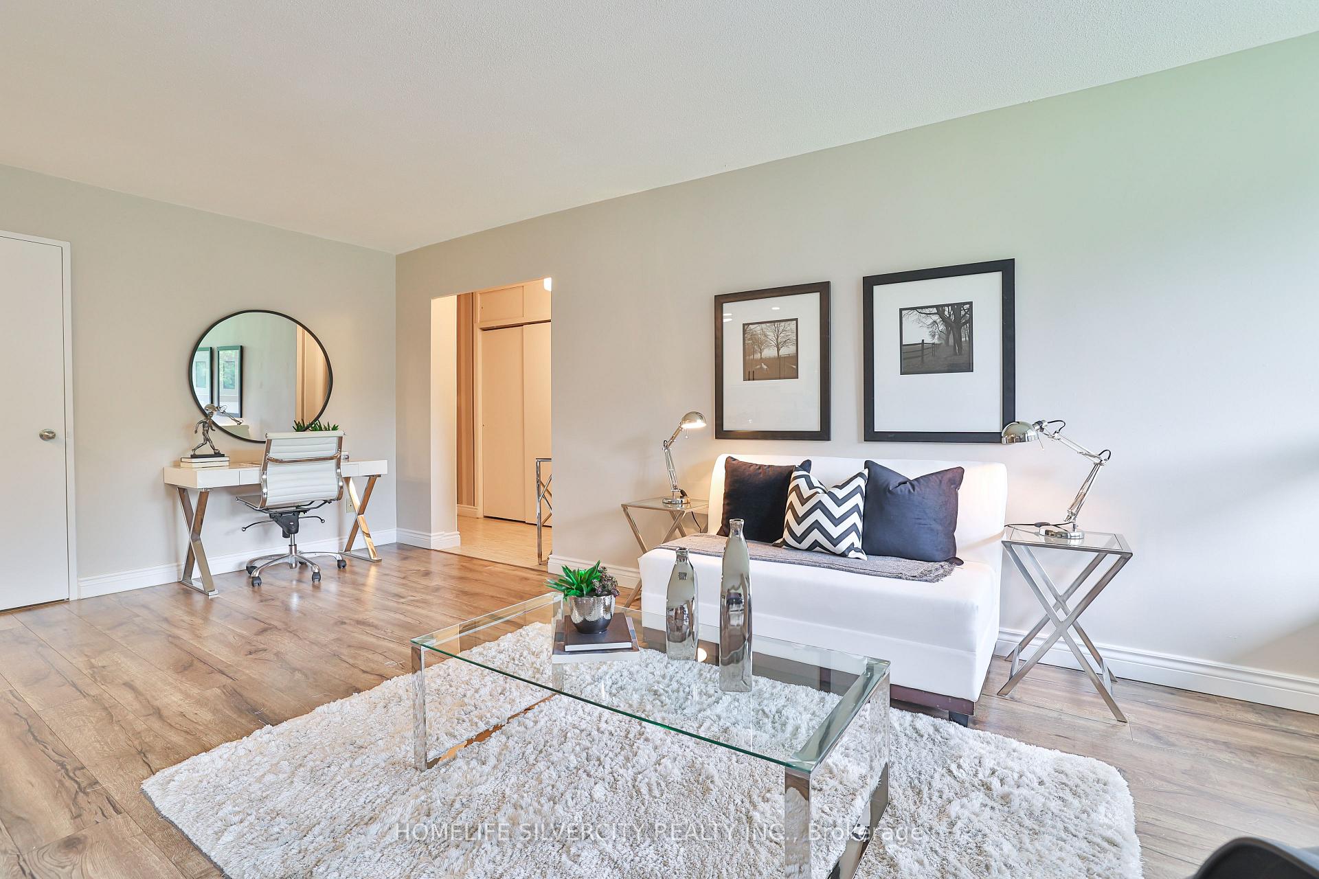 Photo 2 of Unit 105, 20 Edgecliff Golfway, Toronto, Flemingdon Park — HOMEH