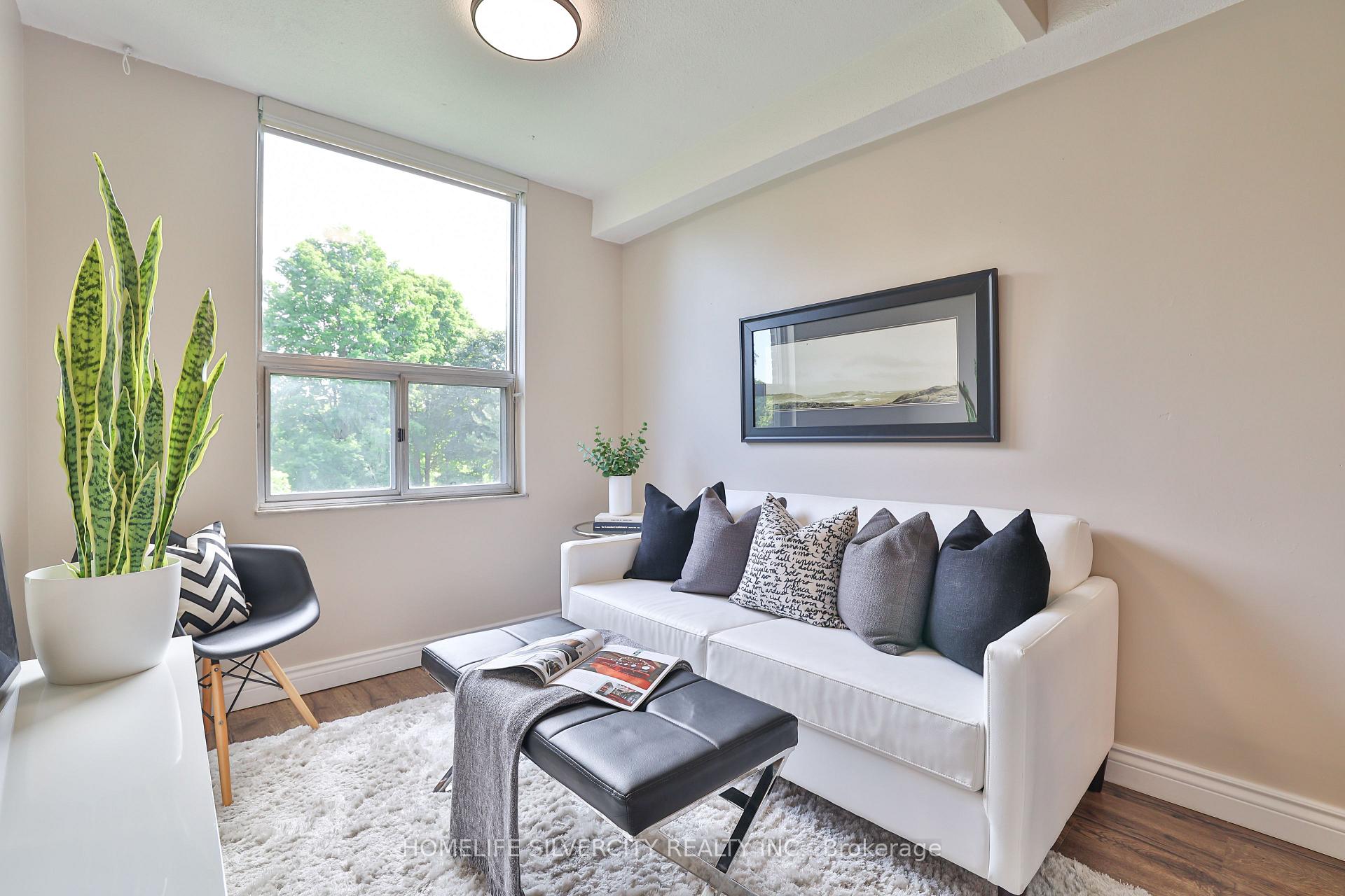 Photo 10 of Unit 105, 20 Edgecliff Golfway, Toronto, Flemingdon Park — HOMEH