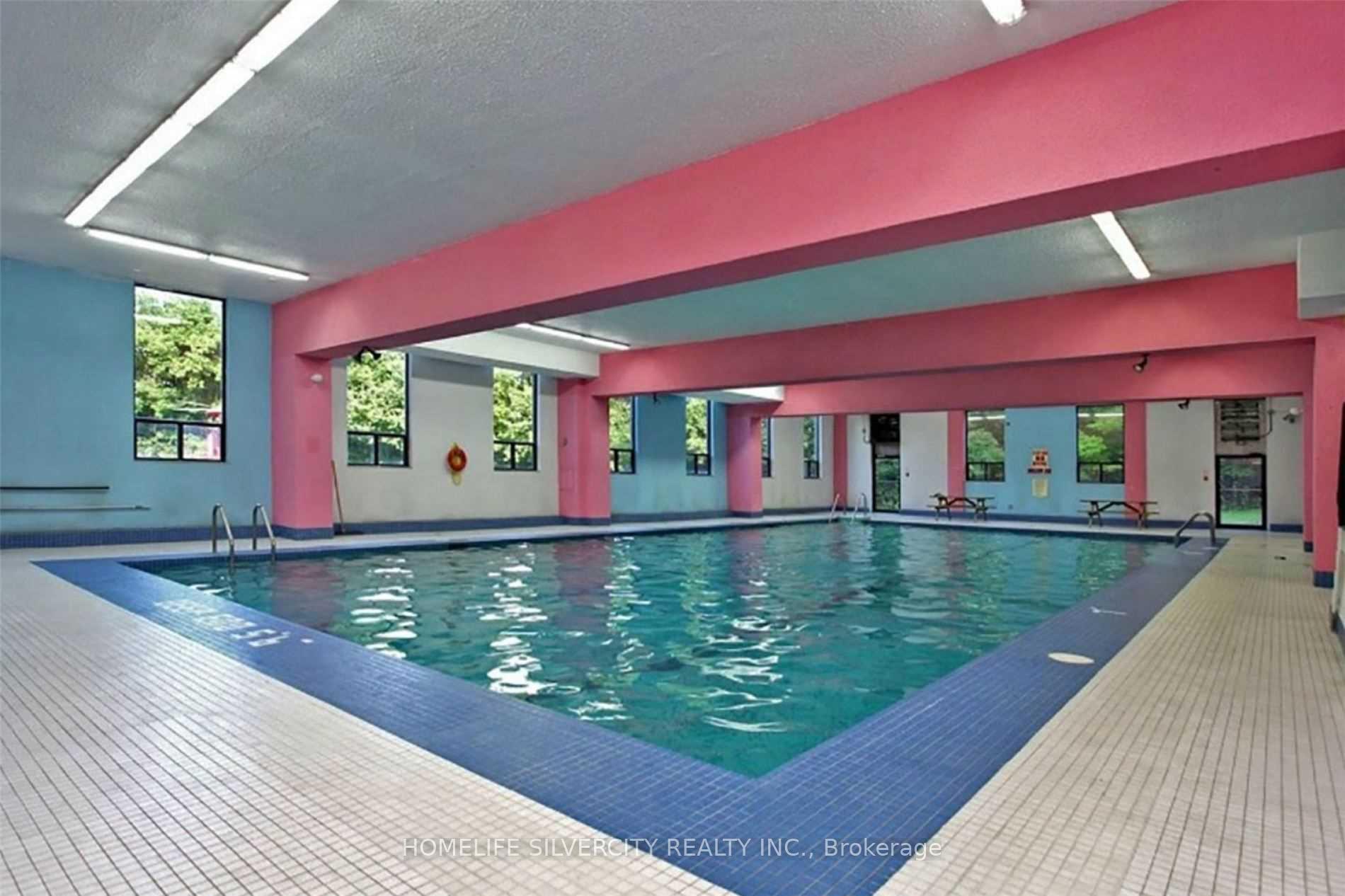 Photo 7 of Unit 105, 20 Edgecliff Golfway, Toronto, Flemingdon Park — HOMEH