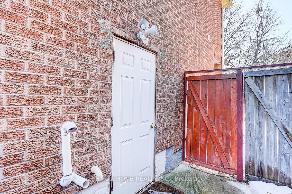 Photo 18 of Unit Basement, 17 Letty Avenue, Brampton, Fletcher's West — HOMEH