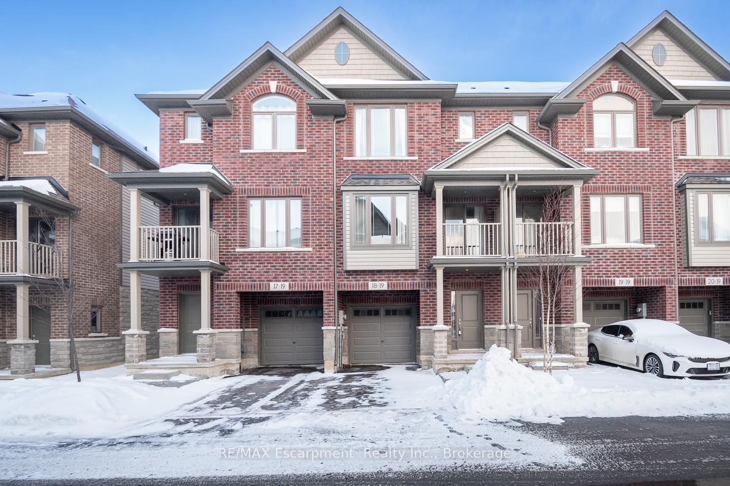 Photo 1 of Unit 18, 19 Picardy Drive, Hamilton, Stoney Creek Mountain — HOMEH