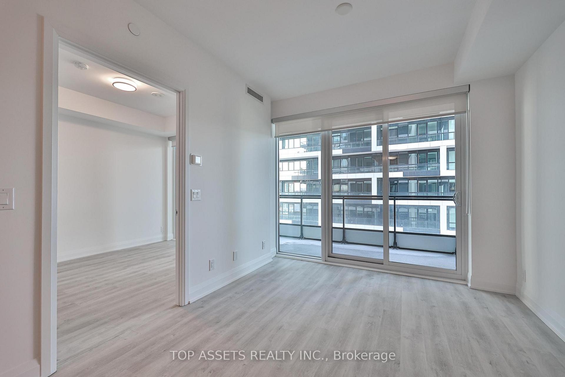 Photo 2 of Unit 1701, 65 Broadway Avenue, Toronto, Mount Pleasant West — HOMEH