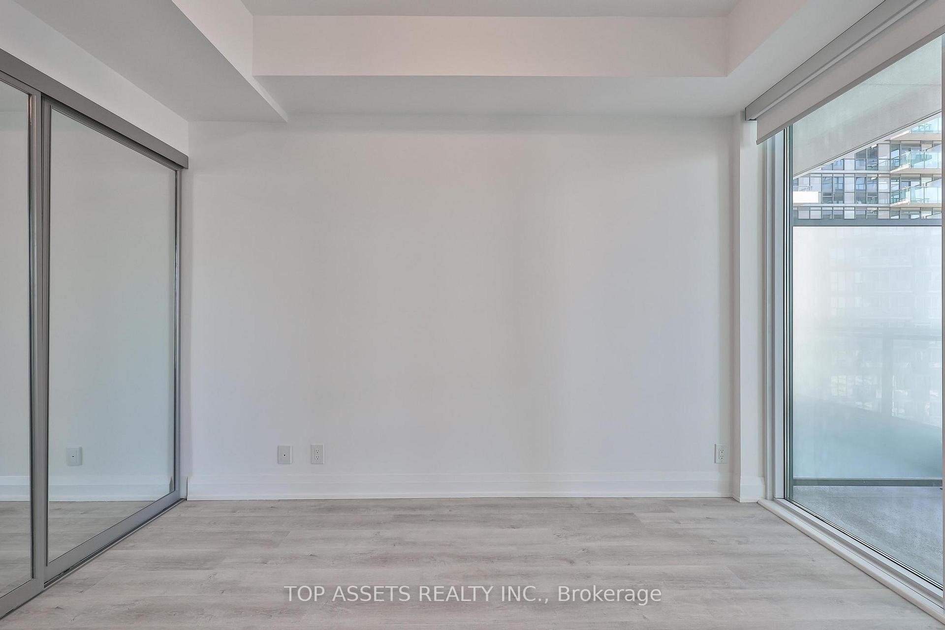 Photo 6 of Unit 1701, 65 Broadway Avenue, Toronto, Mount Pleasant West — HOMEH