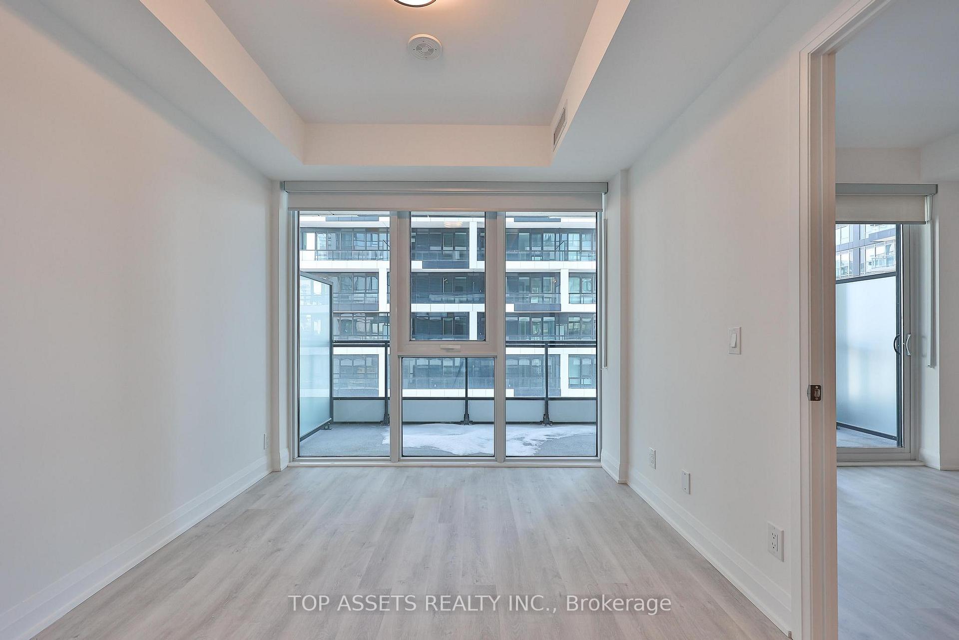 Photo 8 of Unit 1701, 65 Broadway Avenue, Toronto, Mount Pleasant West — HOMEH