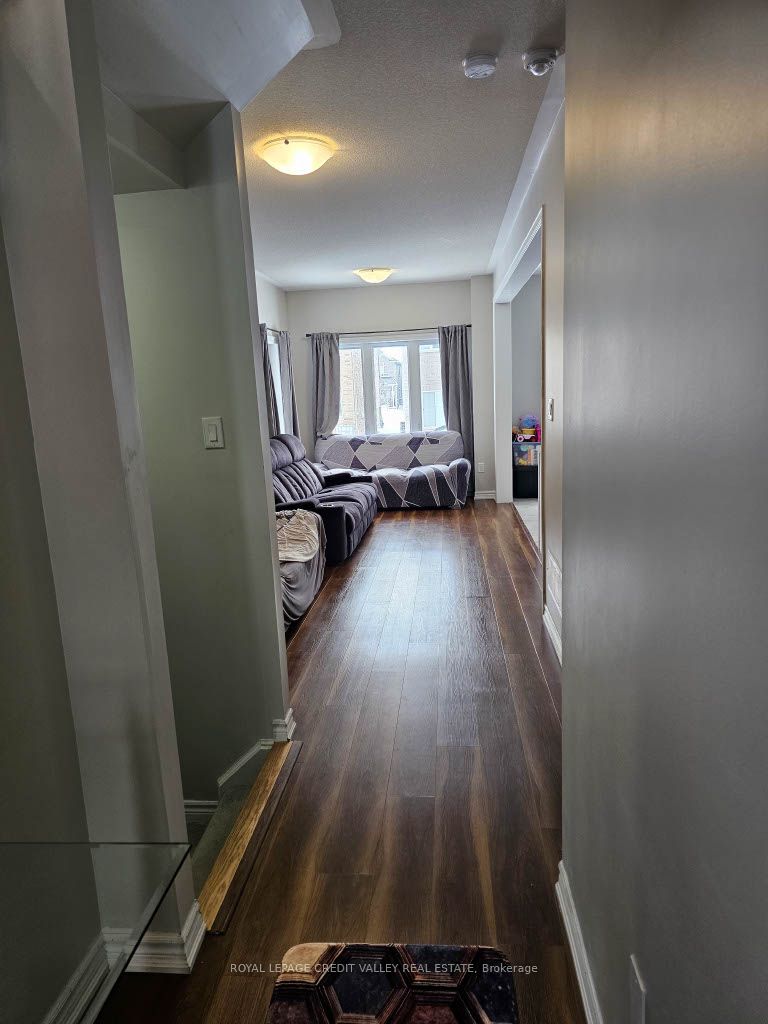 Photo 2 of 146 Werry Avenue, Southgate — HOMEH