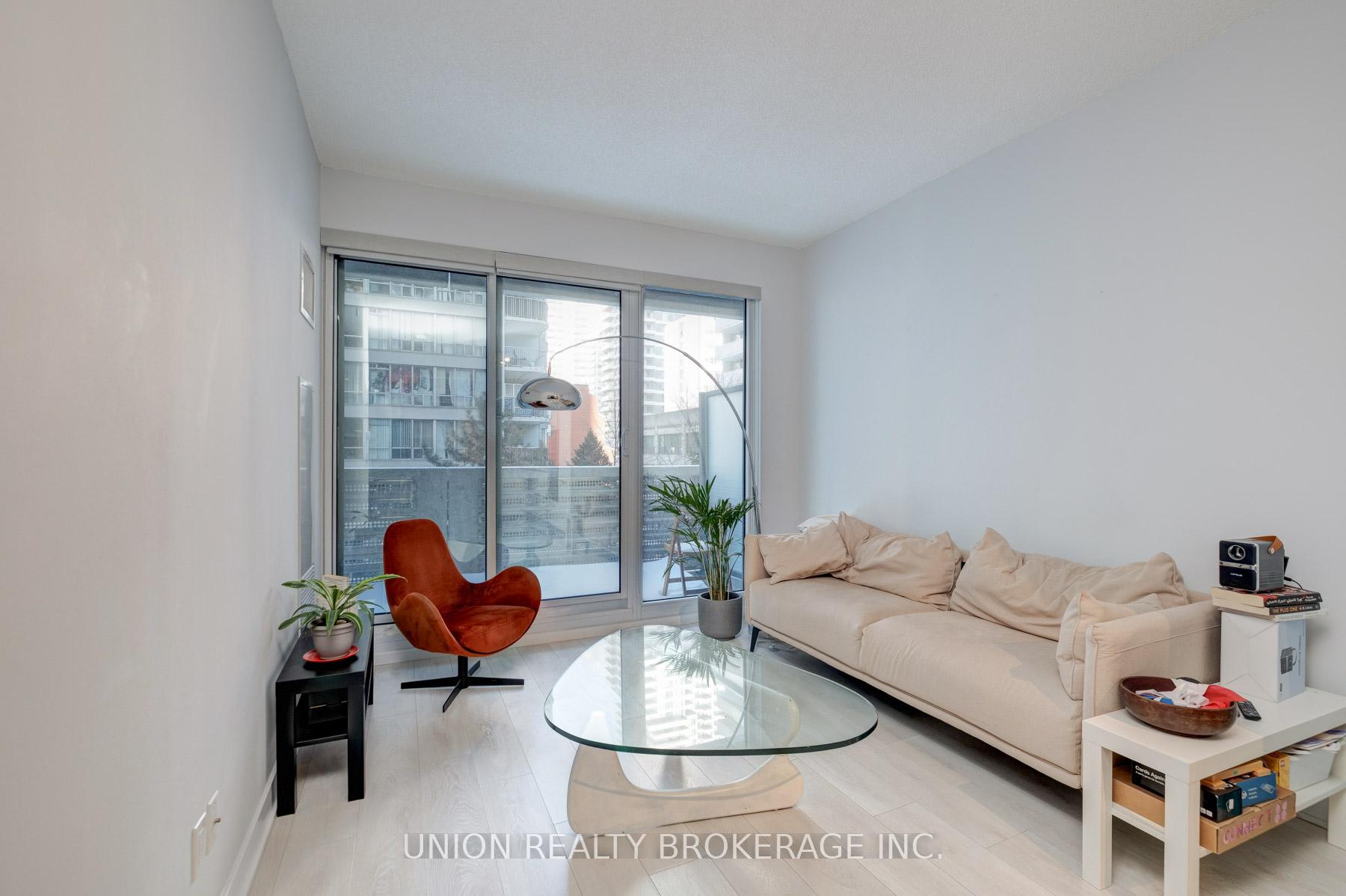 Photo 20 of Unit 303, 2221 Yonge Street, Toronto, Mount Pleasant West — HOMEH