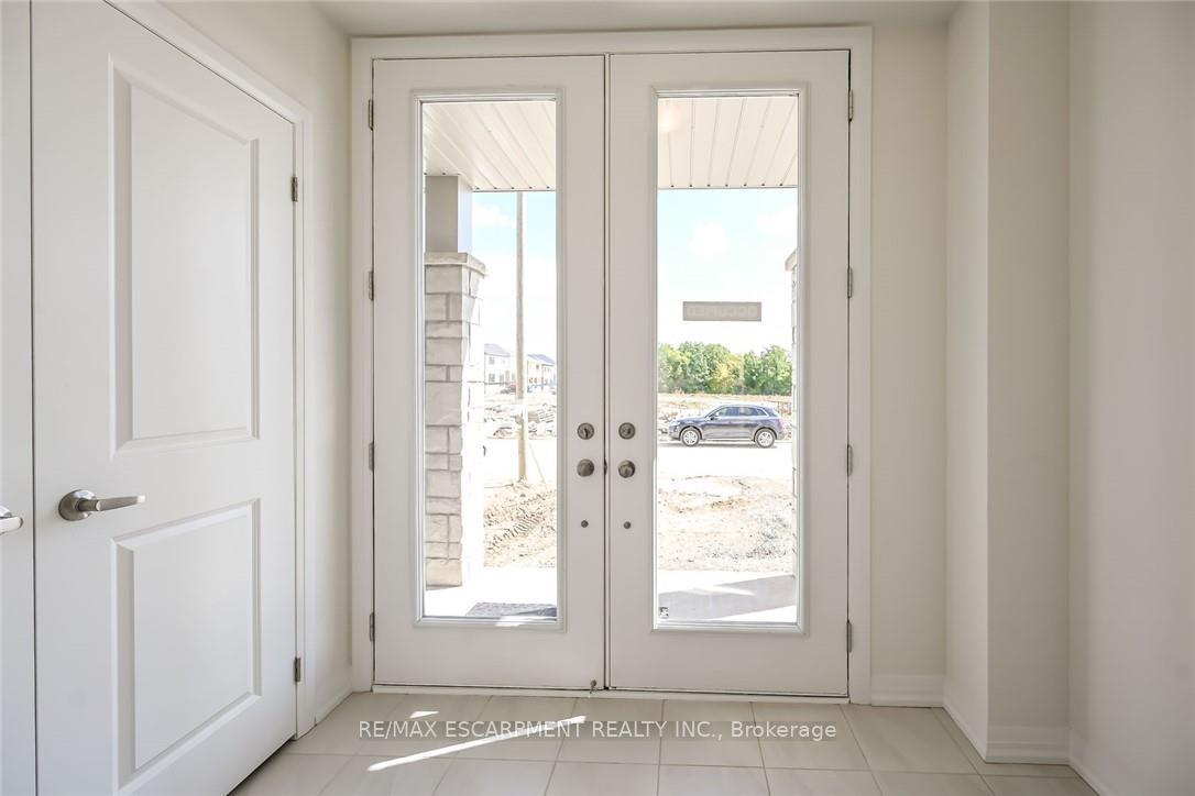 Photo 24 of 377 Provident Way, Hamilton, Rural Glanbrook — HOMEH
