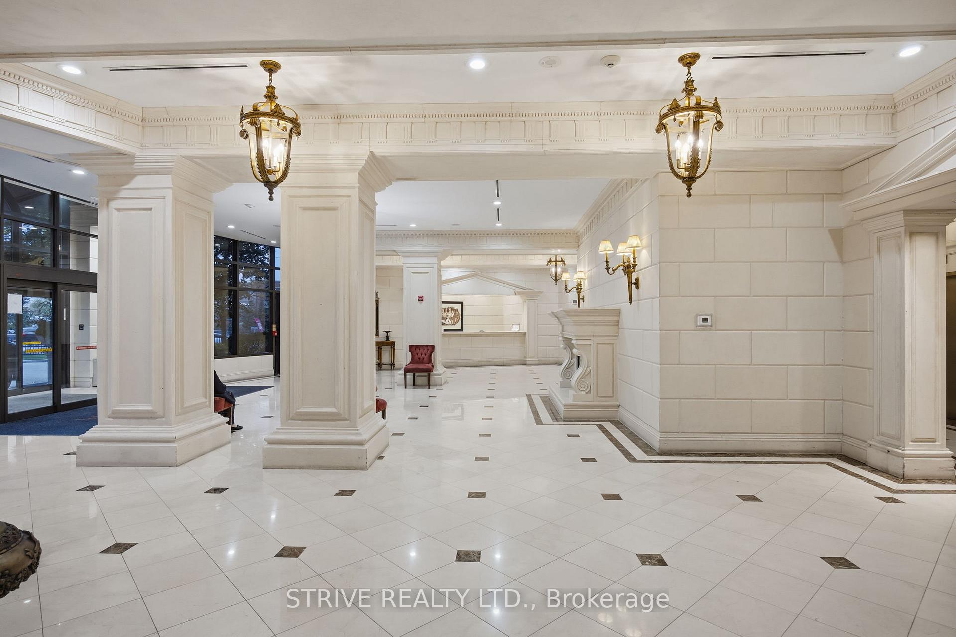 Photo 13 of Unit 417, 9225 Jane Street, Vaughan, Maple — HOMEH