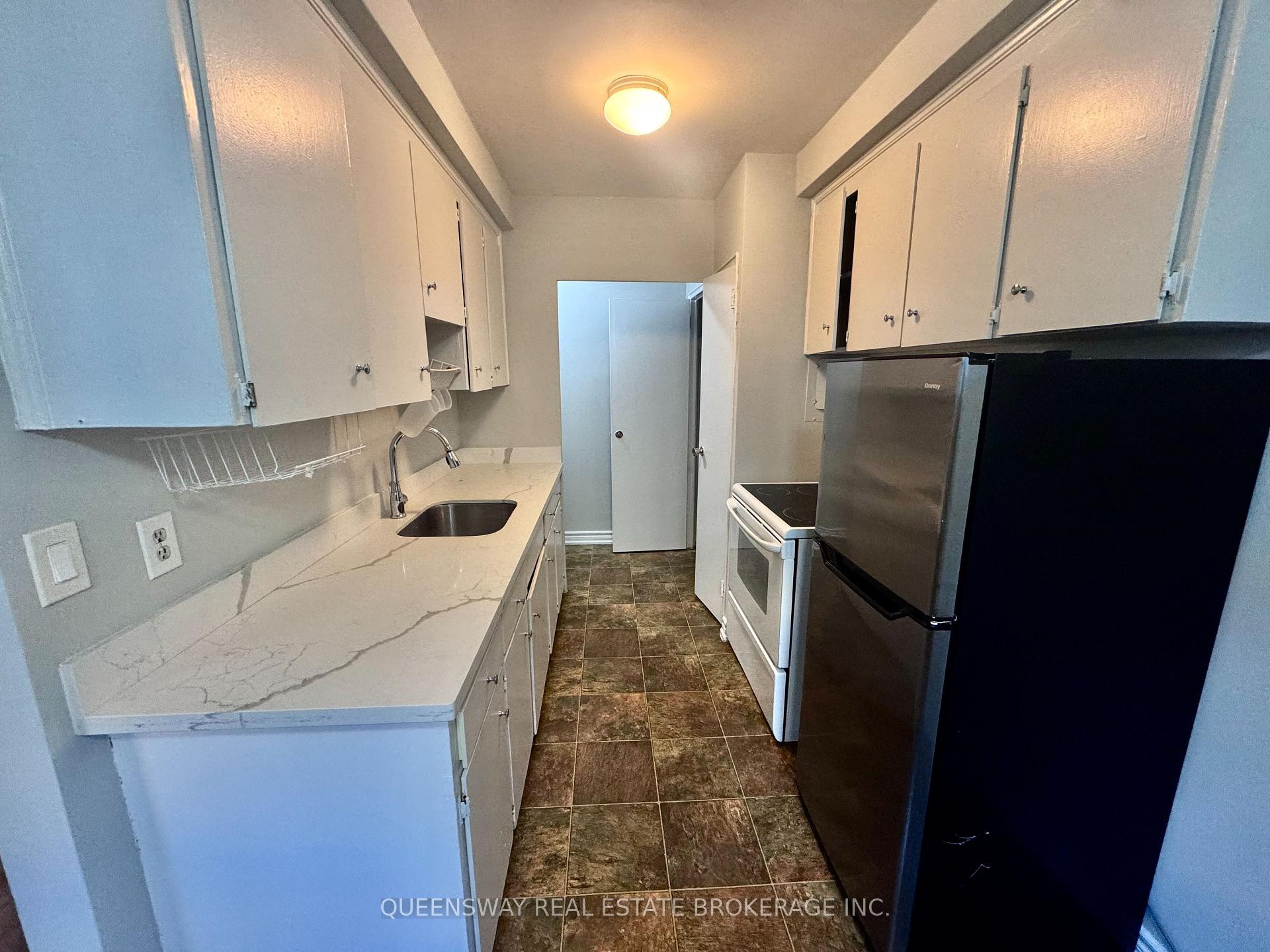 Photo 2 of 3-333 Gibb Street, Oshawa, Vanier — HOMEH