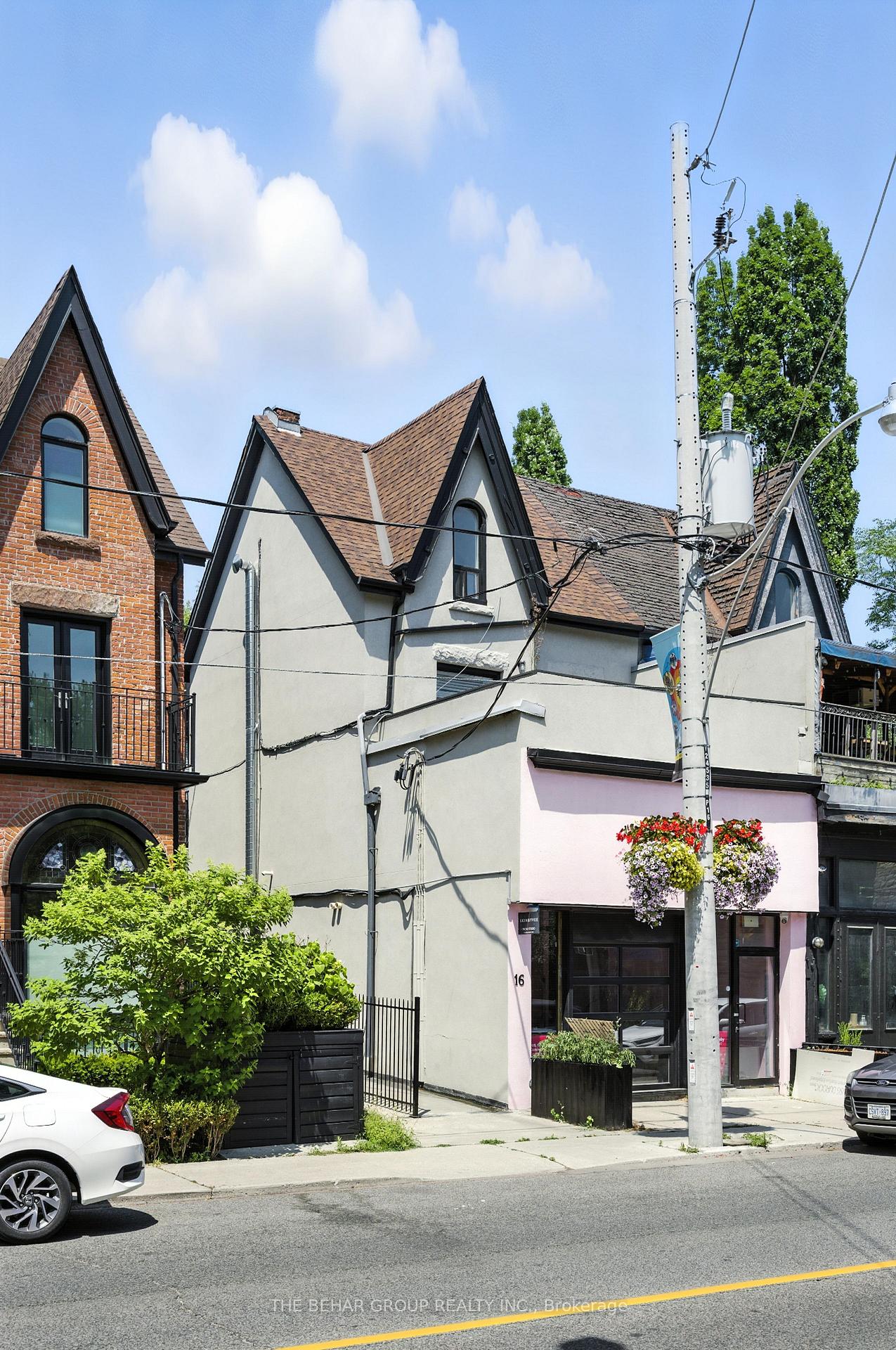 Front of Unit 3, 18 Dupont Street