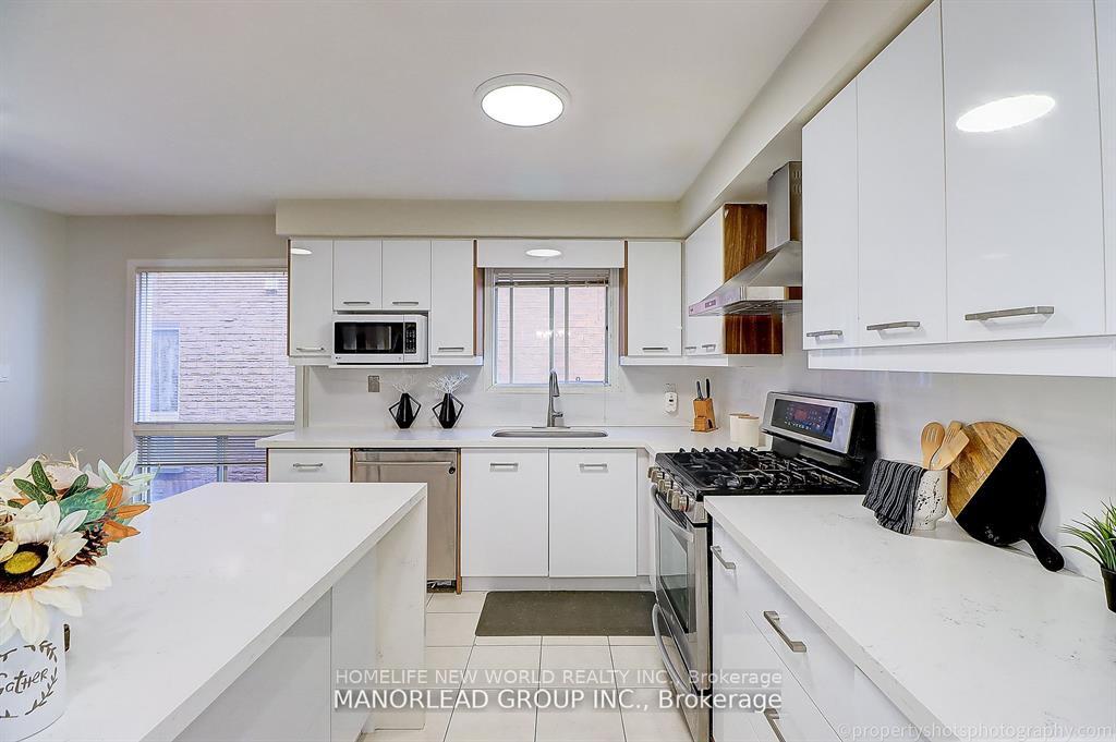 Photo 6 of 25 Forbes Crescent, Markham, Milliken Mills East — HOMEH