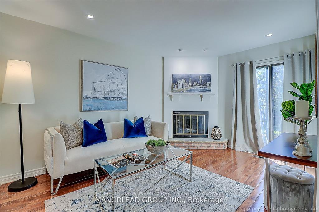 Photo 10 of 25 Forbes Crescent, Markham, Milliken Mills East — HOMEH