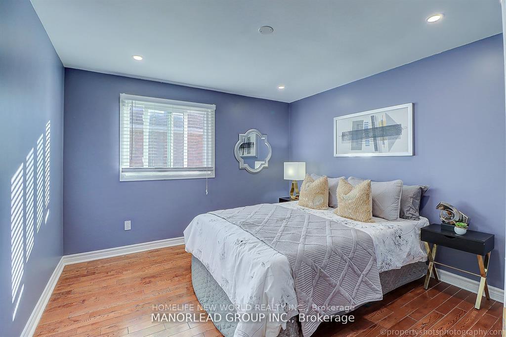 Photo 13 of 25 Forbes Crescent, Markham, Milliken Mills East — HOMEH