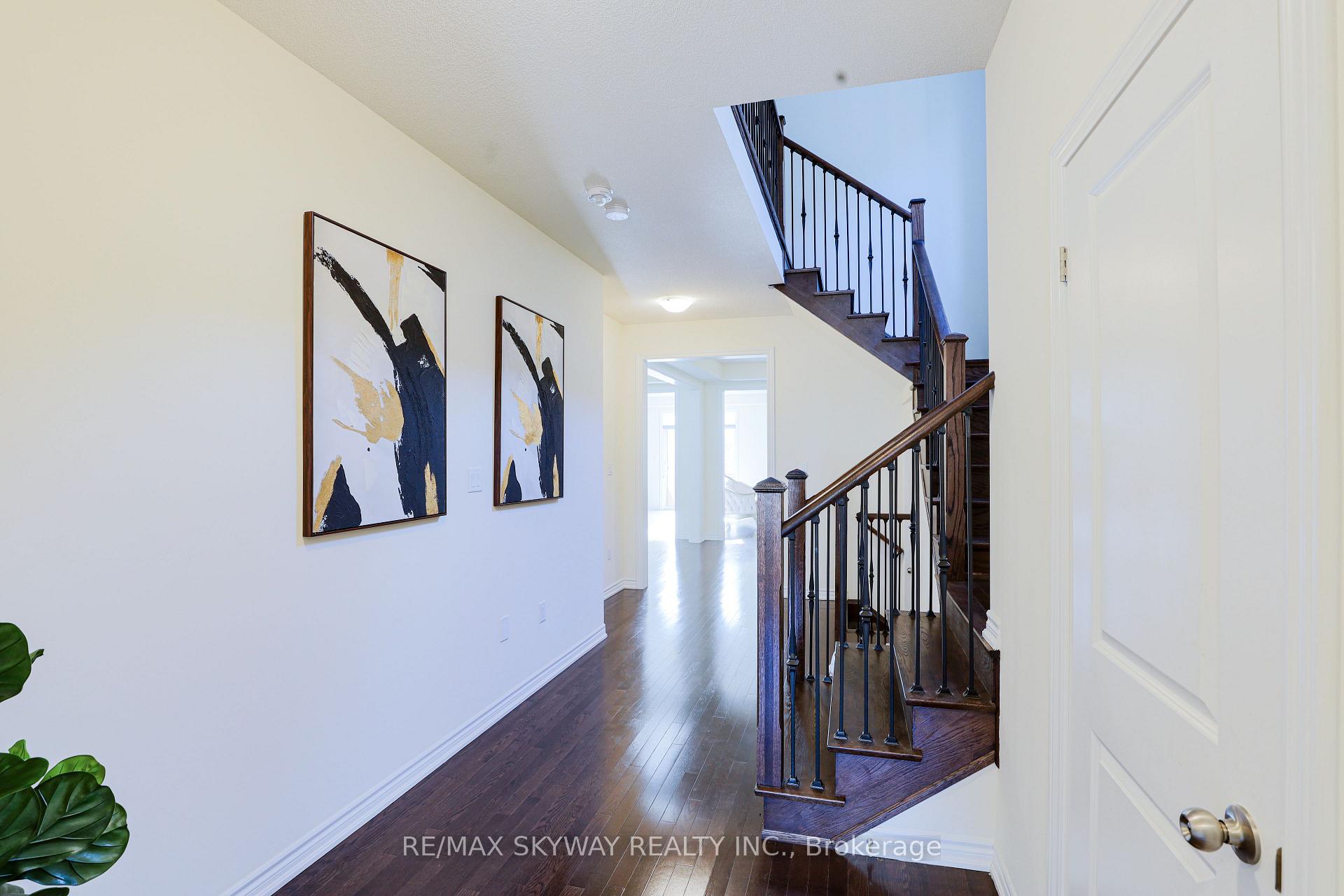 Photo 25 of 379 Valleyway Drive, Brampton, Credit Valley — HOMEH