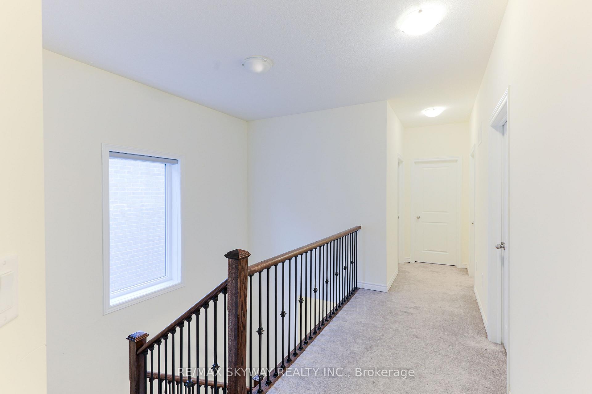 Photo 15 of 379 Valleyway Drive, Brampton, Credit Valley — HOMEH