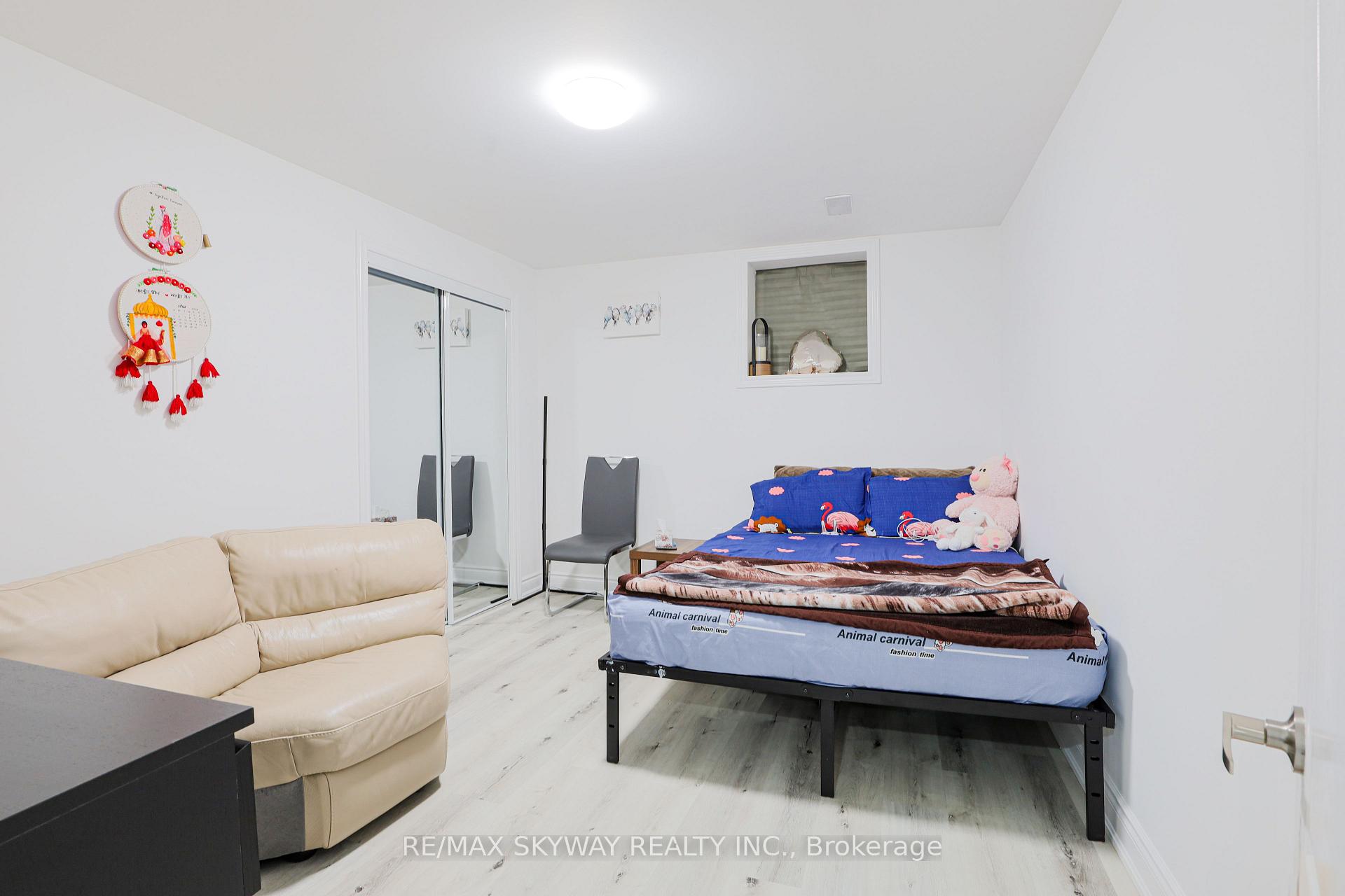 Photo 39 of 379 Valleyway Drive, Brampton, Credit Valley — HOMEH