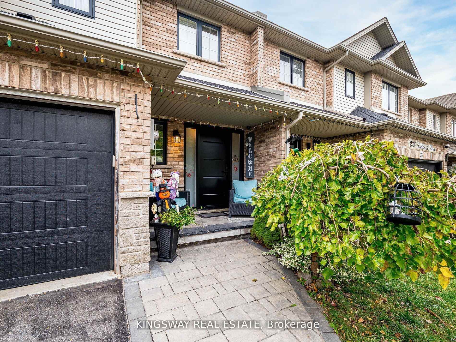 Photo 3 of 278 Southbrook Drive, Hamilton, Binbrook — HOMEH