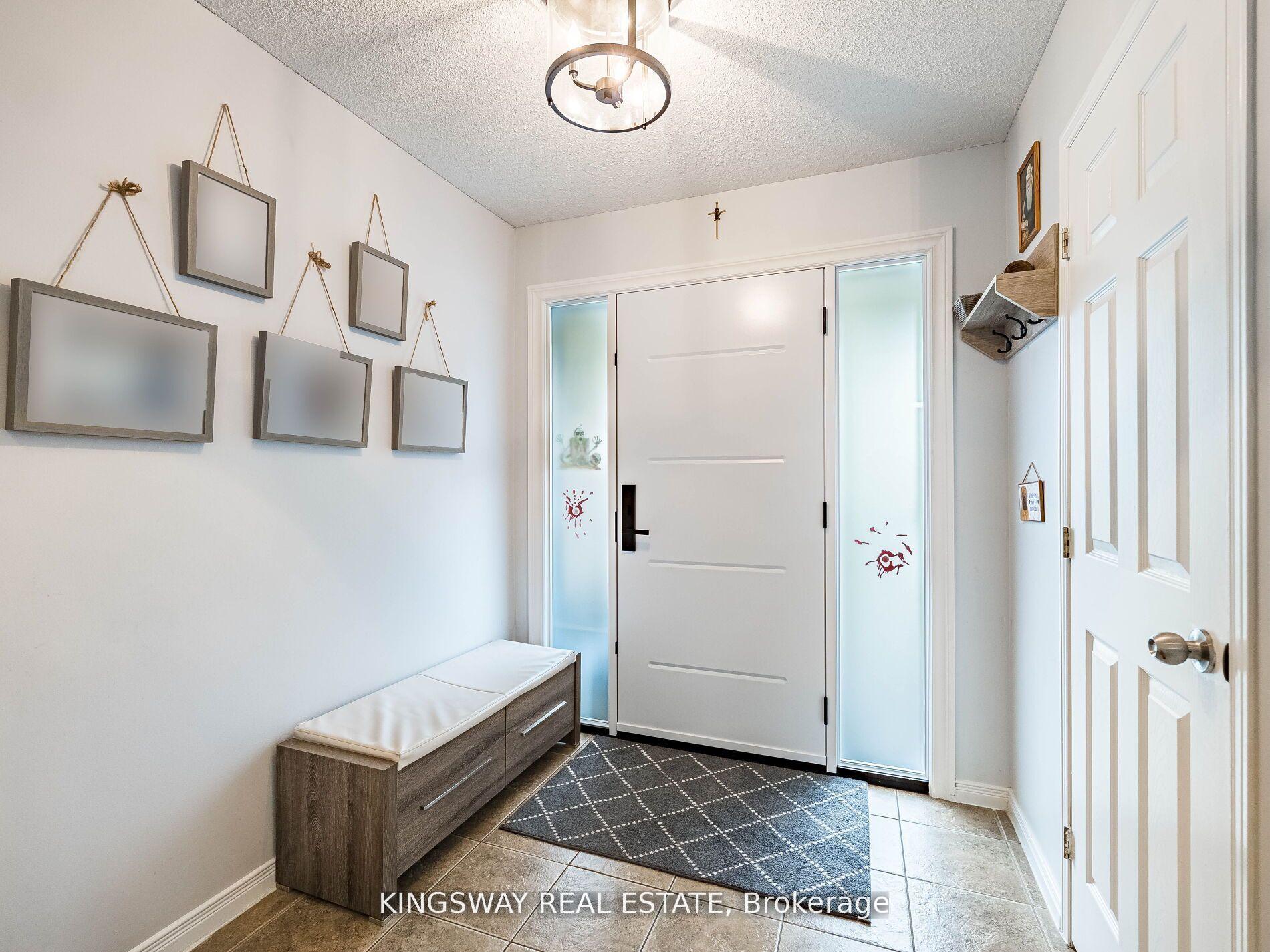 Photo 4 of 278 Southbrook Drive, Hamilton, Binbrook — HOMEH