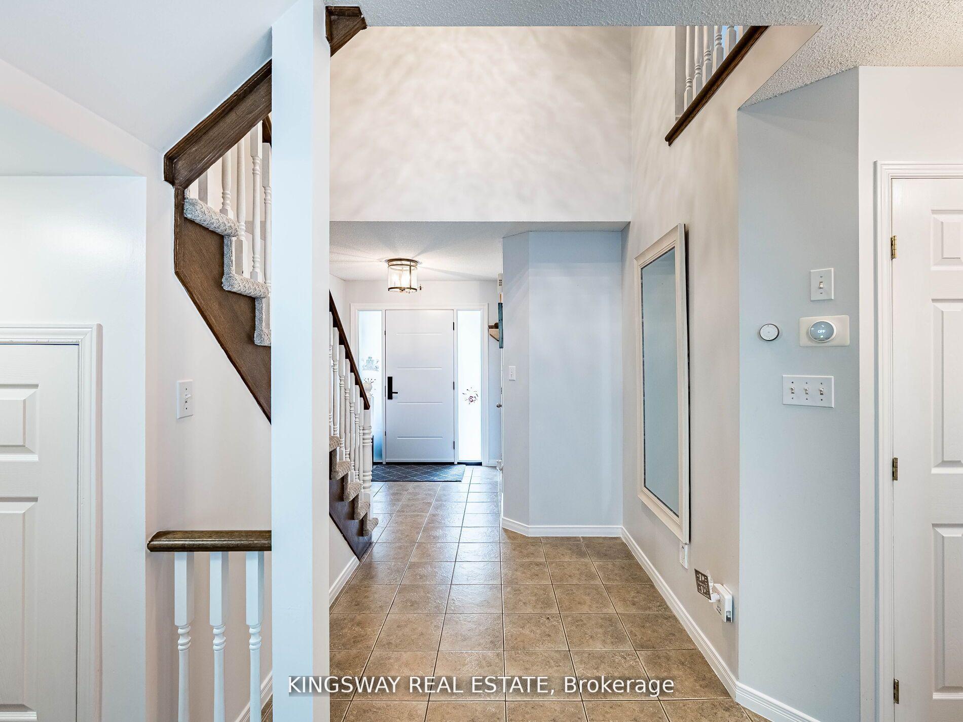 Photo 2 of 278 Southbrook Drive, Hamilton, Binbrook — HOMEH