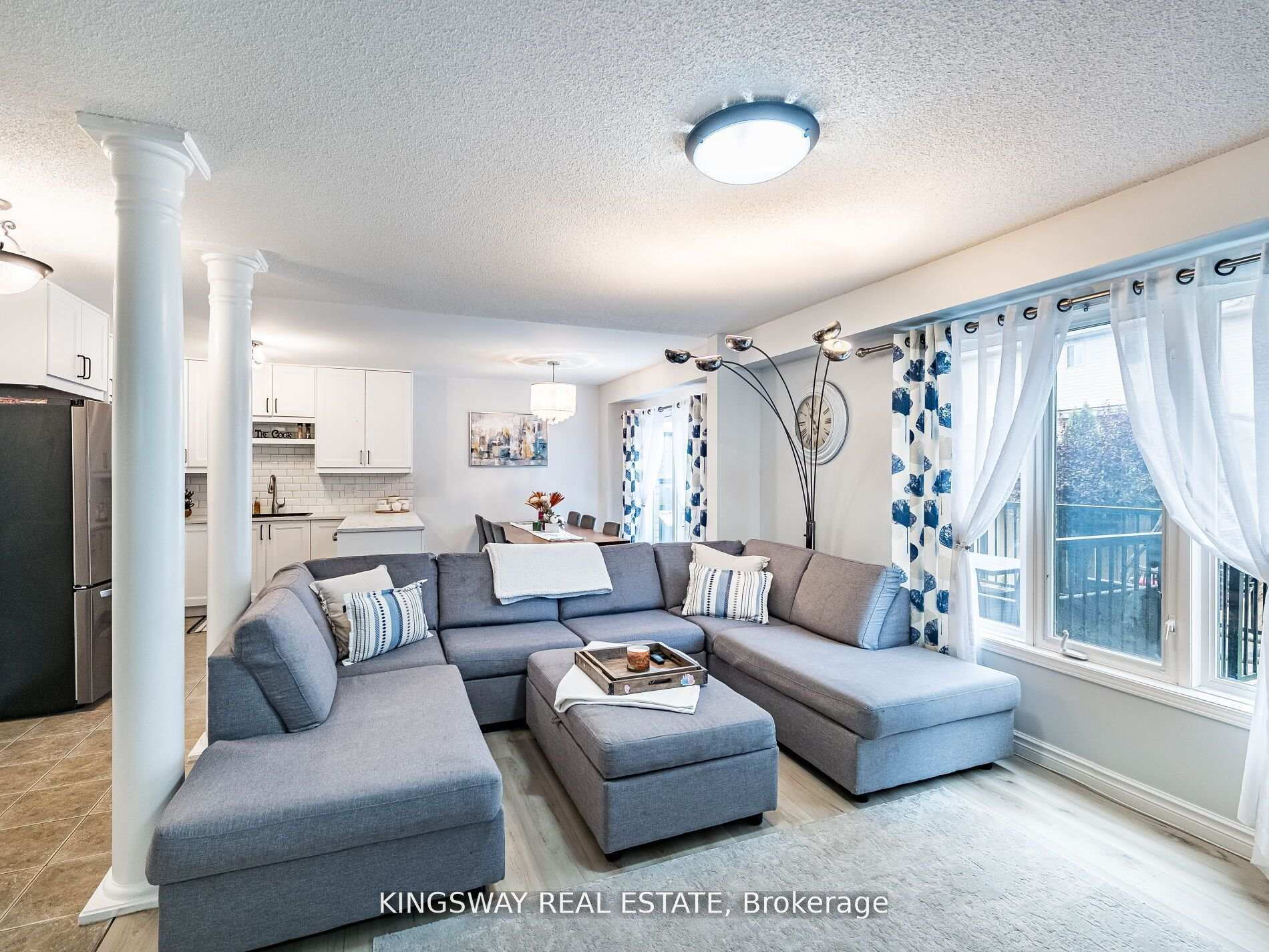 Photo 6 of 278 Southbrook Drive, Hamilton, Binbrook — HOMEH