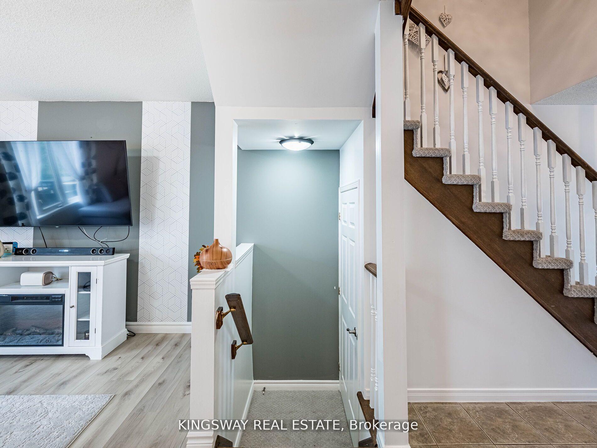 Photo 19 of 278 Southbrook Drive, Hamilton, Binbrook — HOMEH