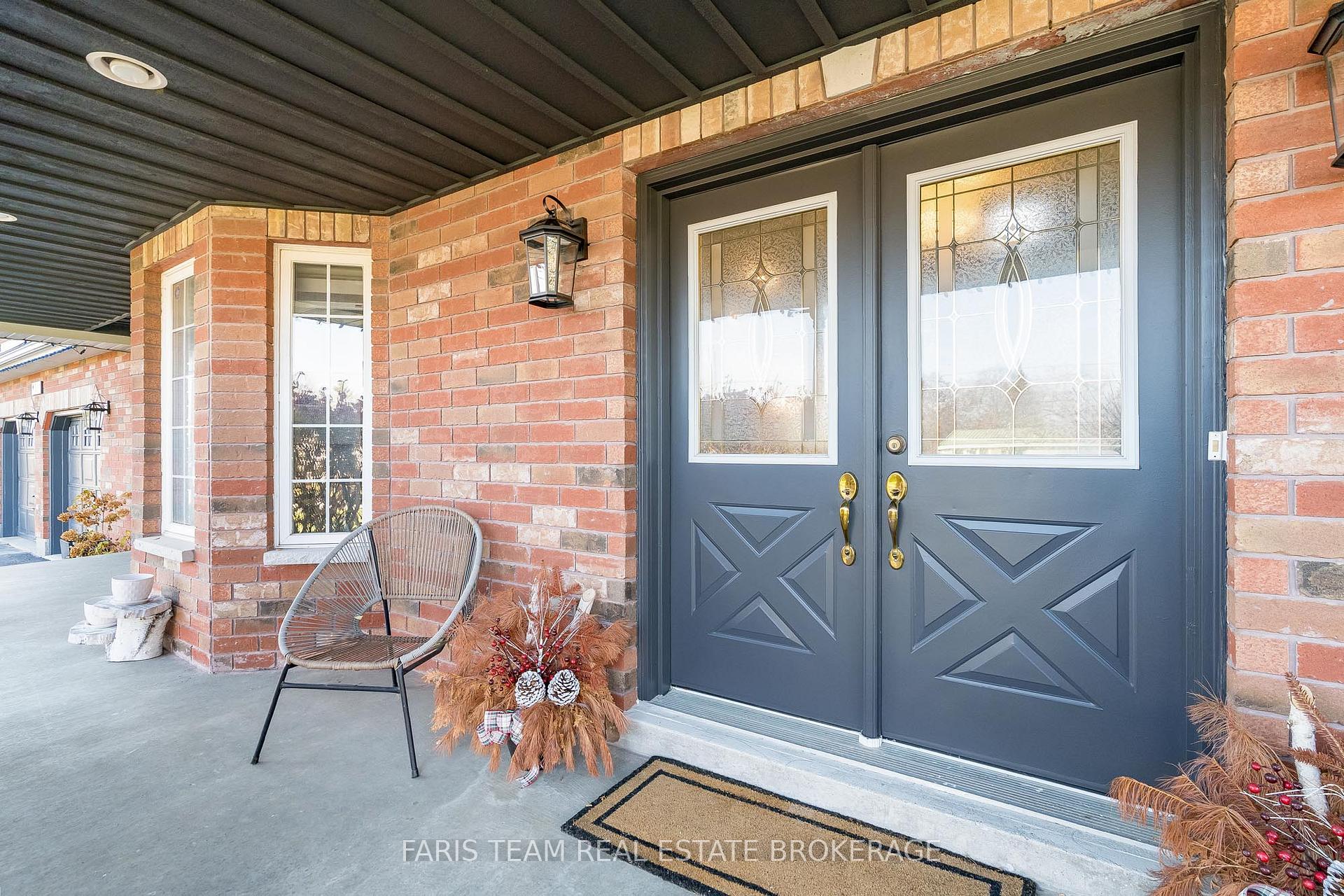 Photo 4 of 2040 Lea Road, Innisfil, Alcona — HOMEH
