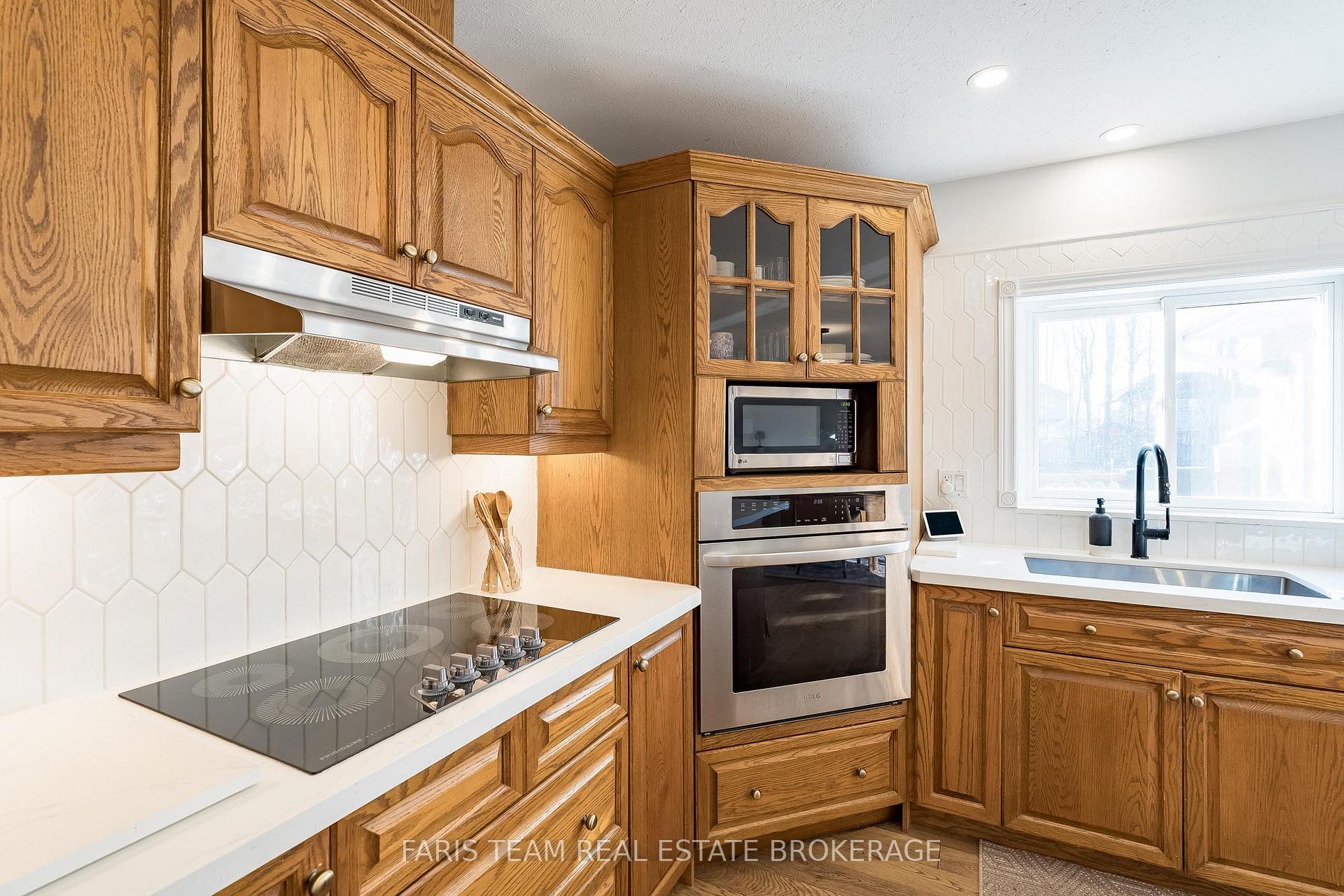 Photo 22 of 2040 Lea Road, Innisfil, Alcona — HOMEH